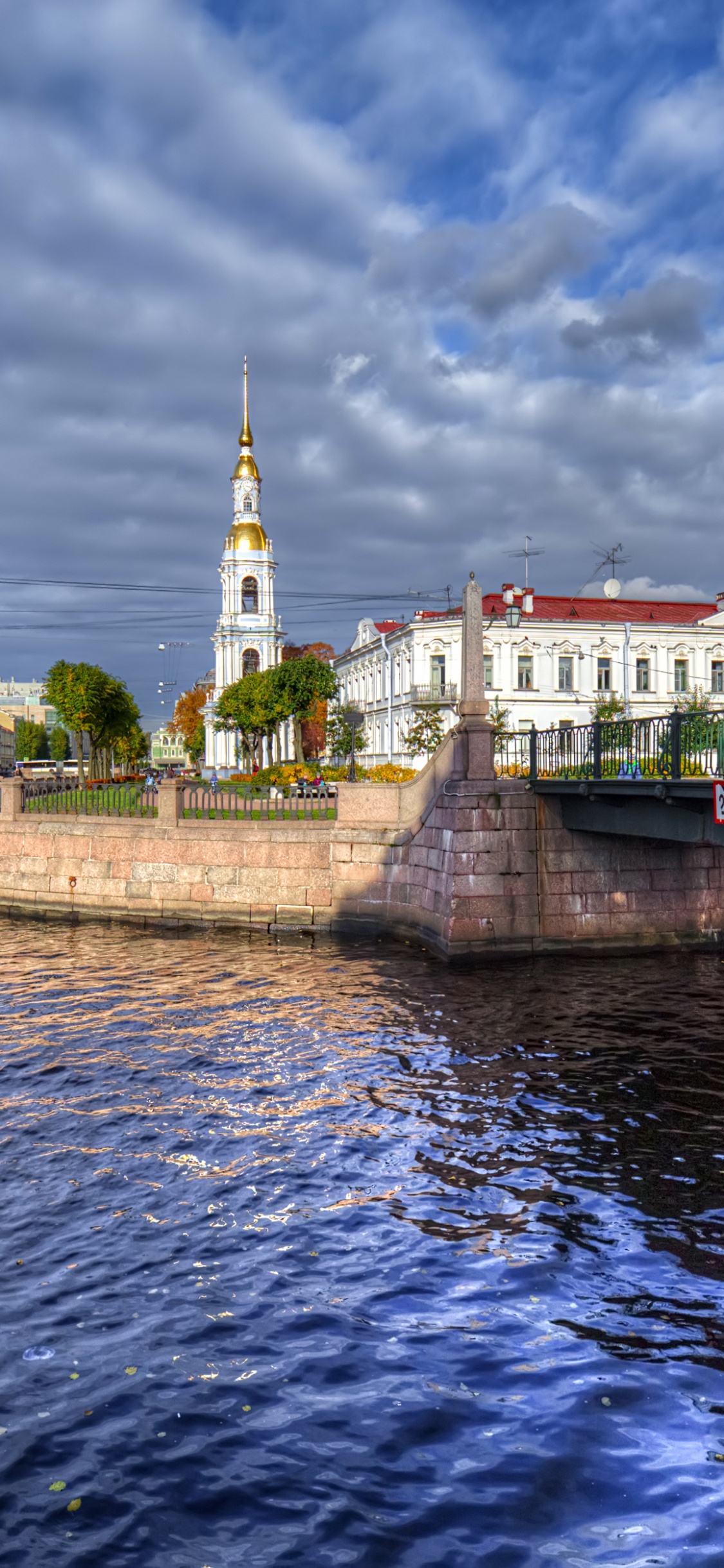 Петербург водах. Петербург с воды. Санкт-Петербург город на воде. СПБ вид с воды. Питер город на воде.