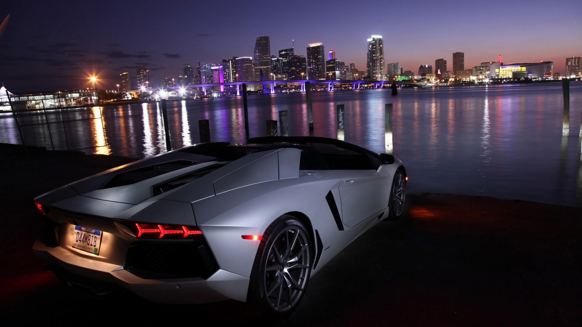 Lamborghini Gallardo White 1920x1080