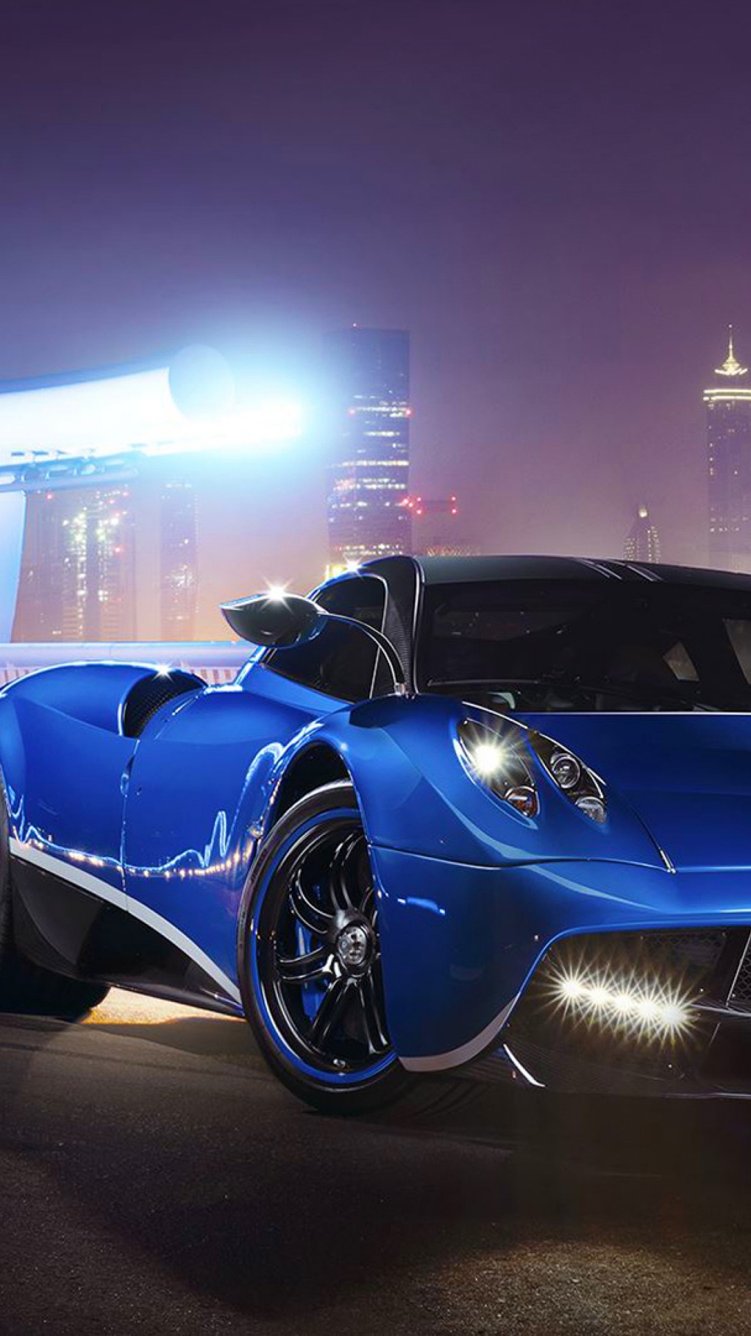 Крутая тачка Pagani Huayra