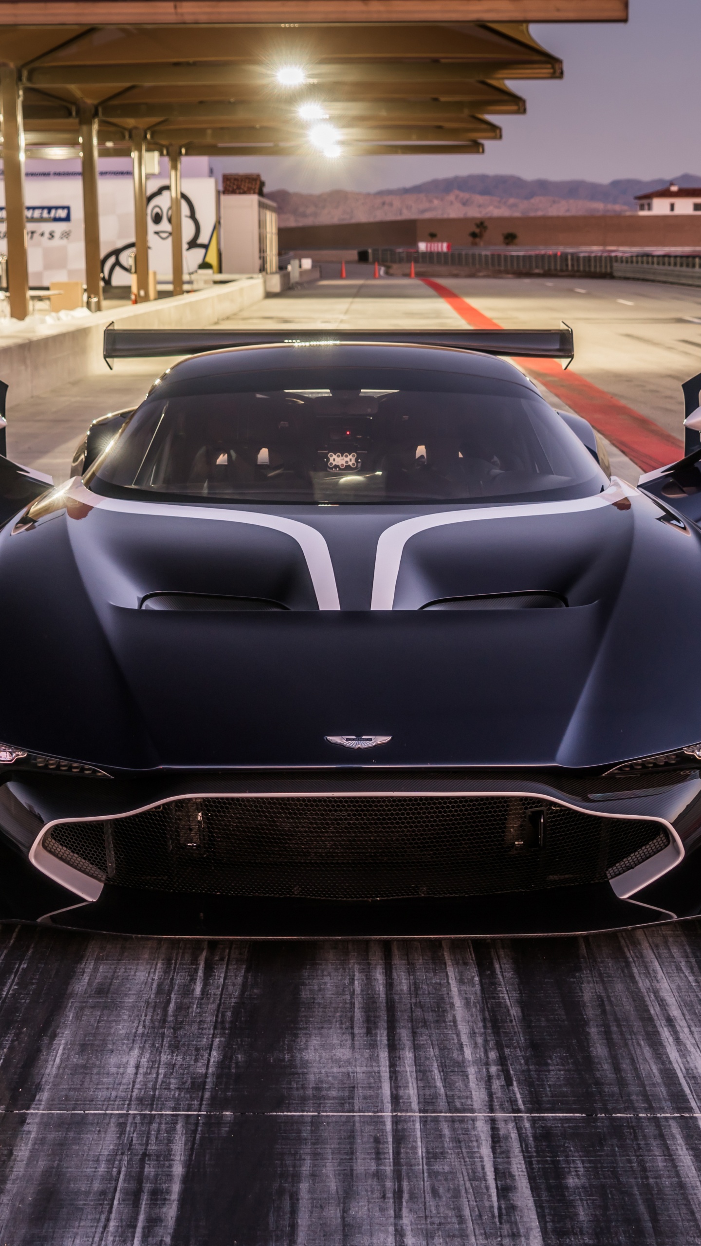 Aston Martin Vulcan 2020