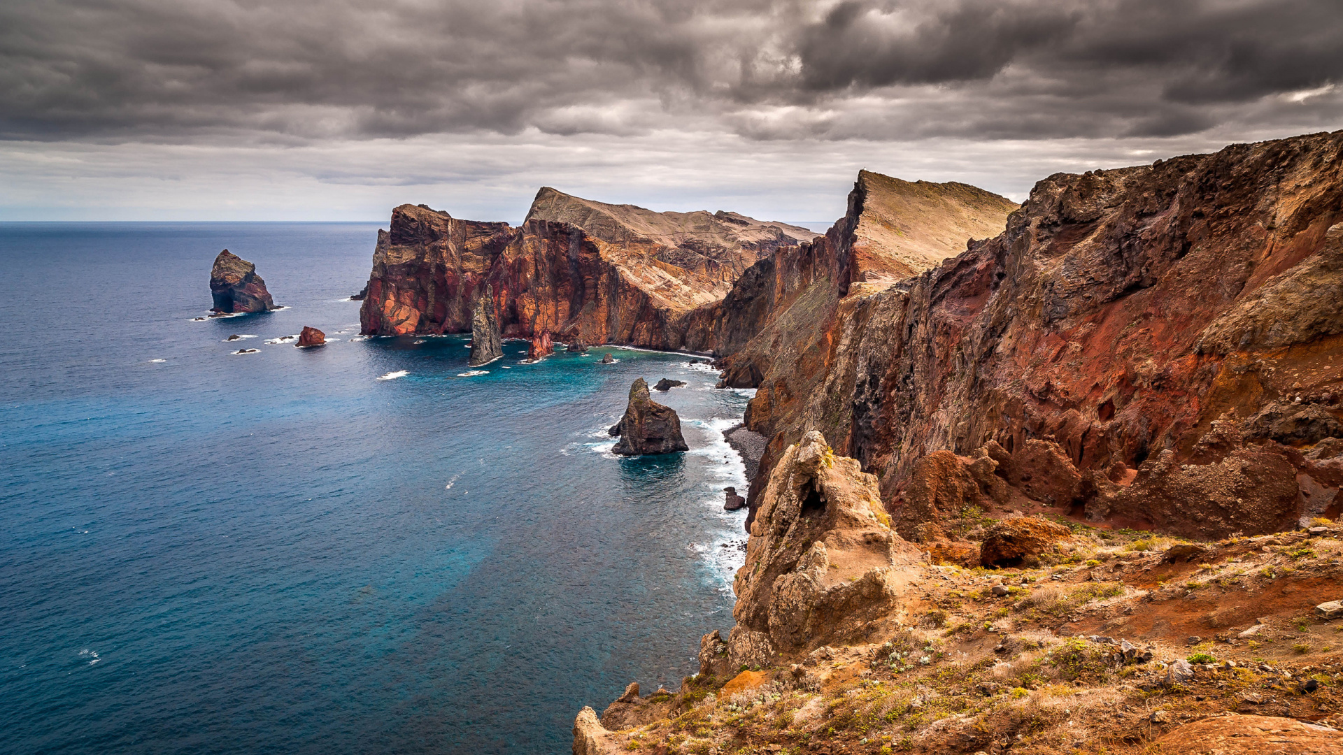 Мадейра скалы море