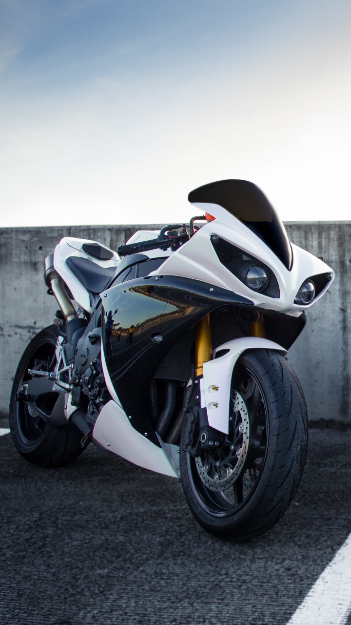 РњРѕС‚РѕС†РёРєР» White 2k