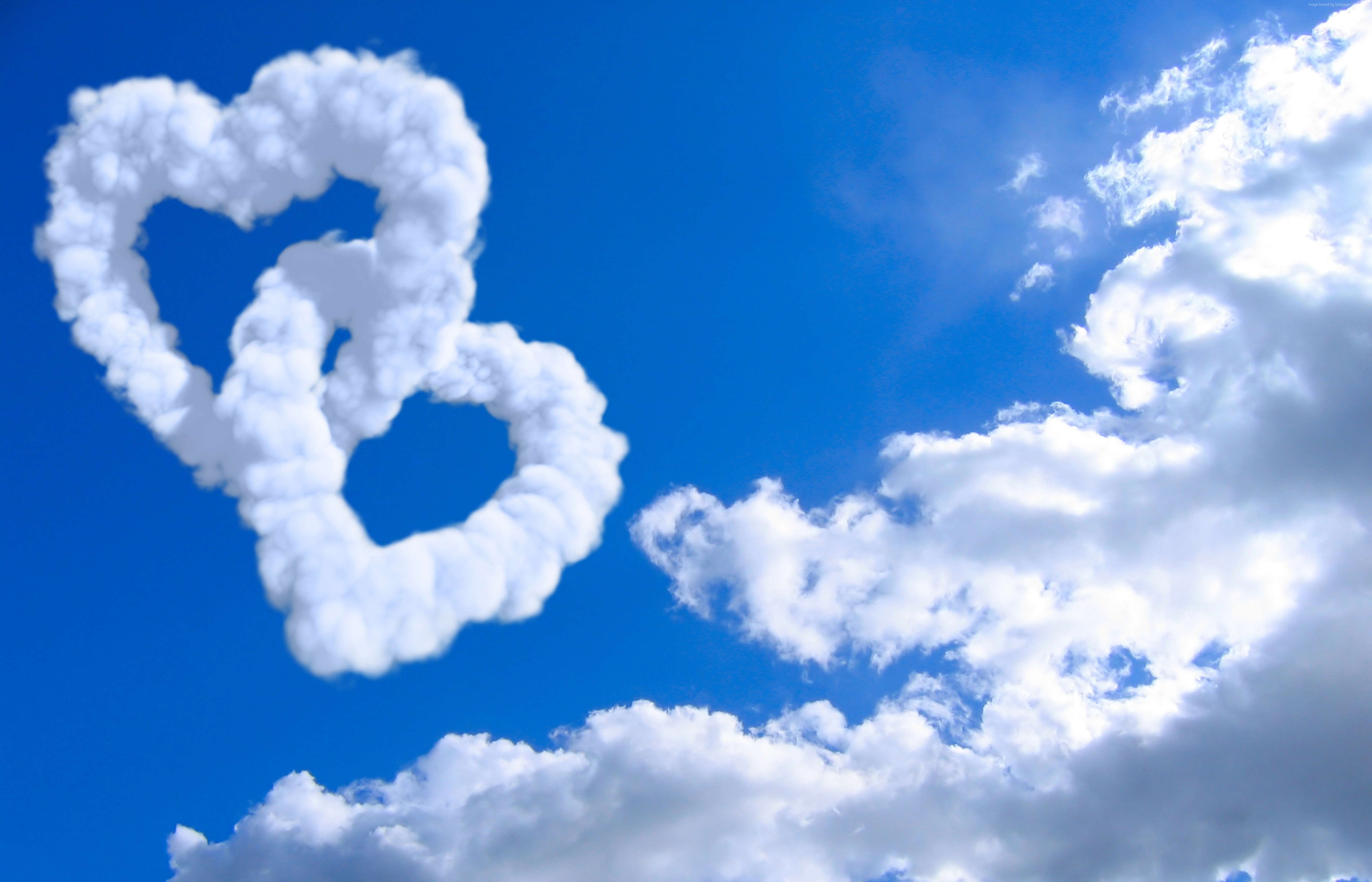 Папино сердце. Облака. Сердечко в небе. Сердечко из облаков. Облако в виде сердечка.