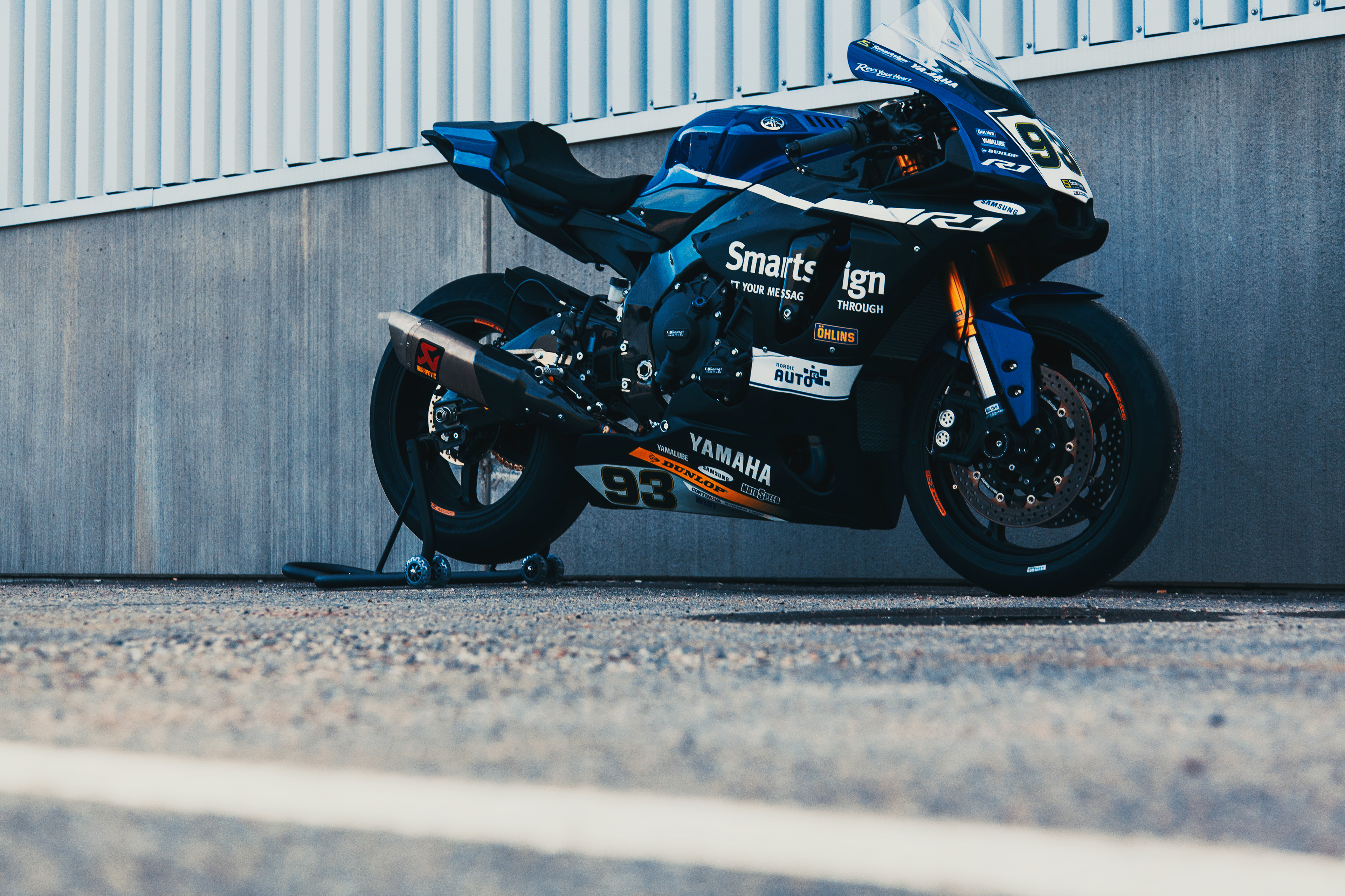 Yamaha r1 РѕР±РѕРё