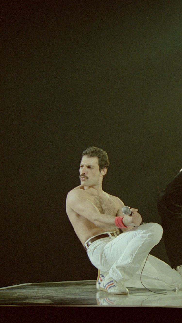 Обои Королева, Представление, перформанс, театральное искусство, сцена в разрешении 750x1334