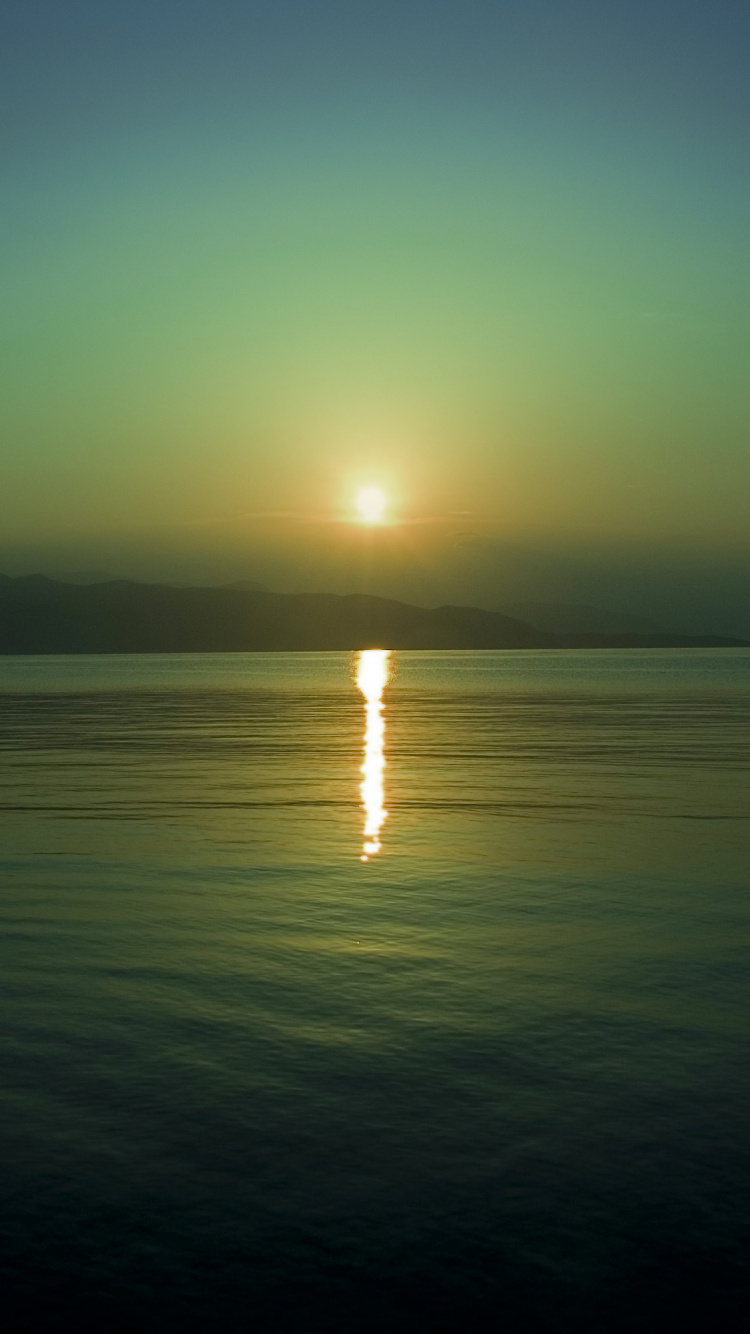 Обои горизонт, macbook, iMac, макбук Эйр, apple в разрешении 750x1334