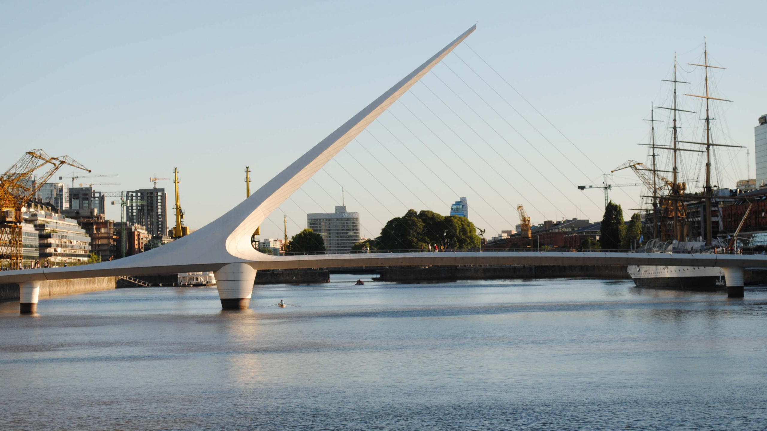 Обои вантовый мост, мост, арочный мостик, подвесной мост, балочный мост в разрешении 2560x1440