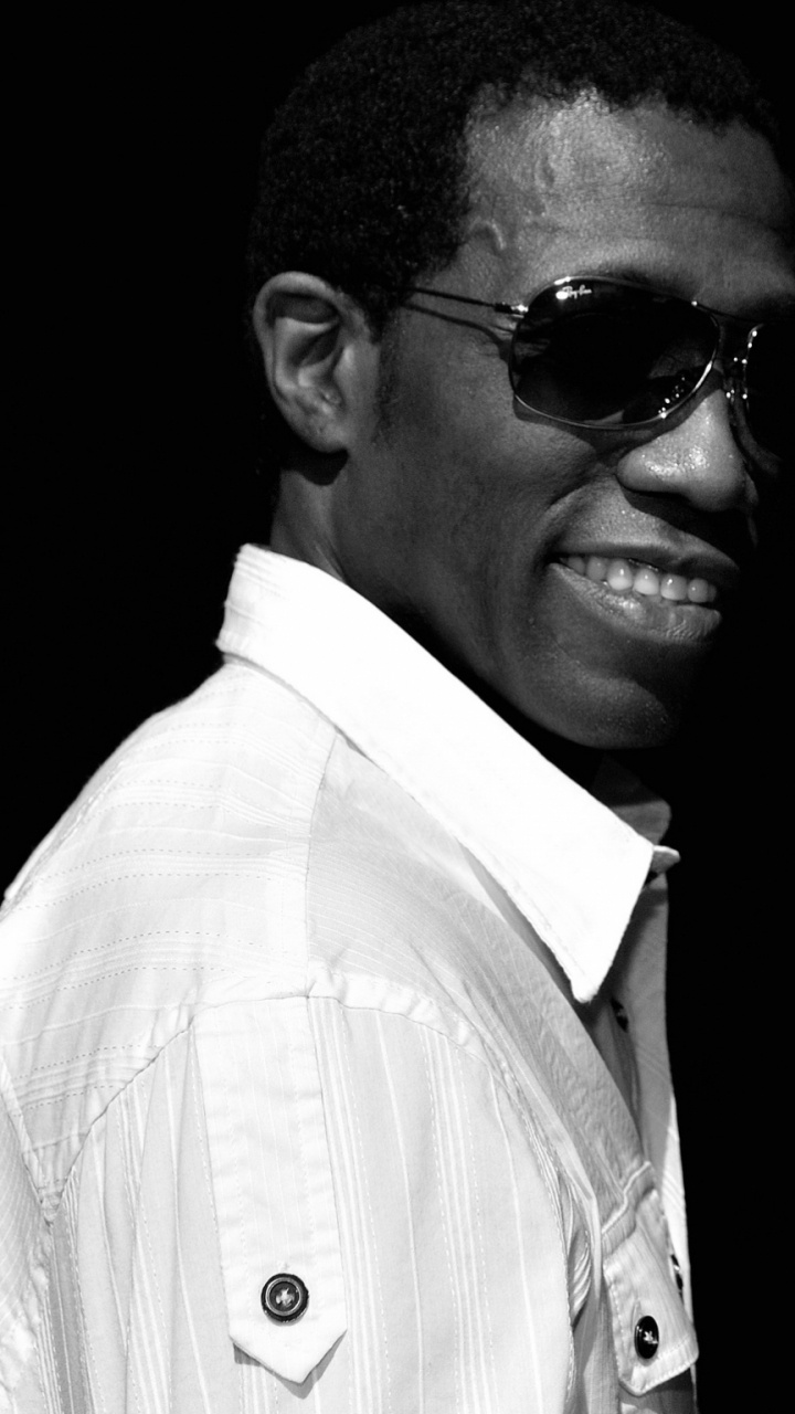 Обои Уэсли Снайпс, черный и белый, знаменитость, черно-белая фотография, актер в разрешении 720x1280