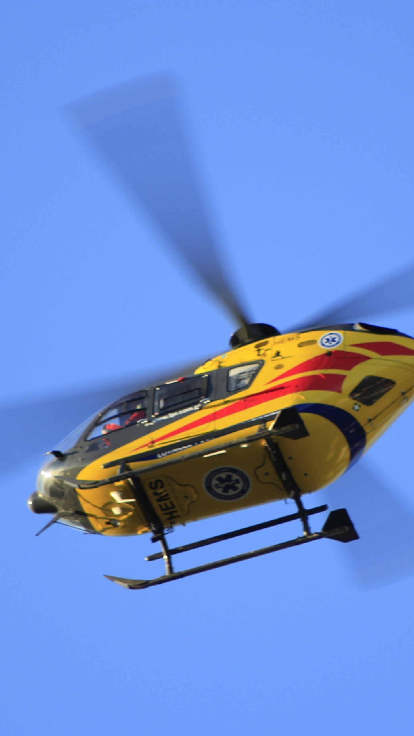 Обои винтокрылая машина, винтокрыл, самолеты, авиация, полет в разрешении 1440x2560