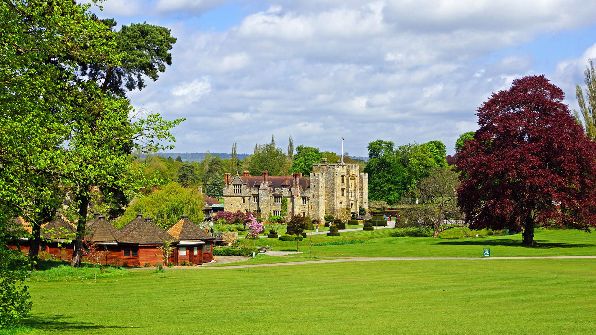 Обои дворец, замок, имущество, дерево, газон в разрешении 1920x1080