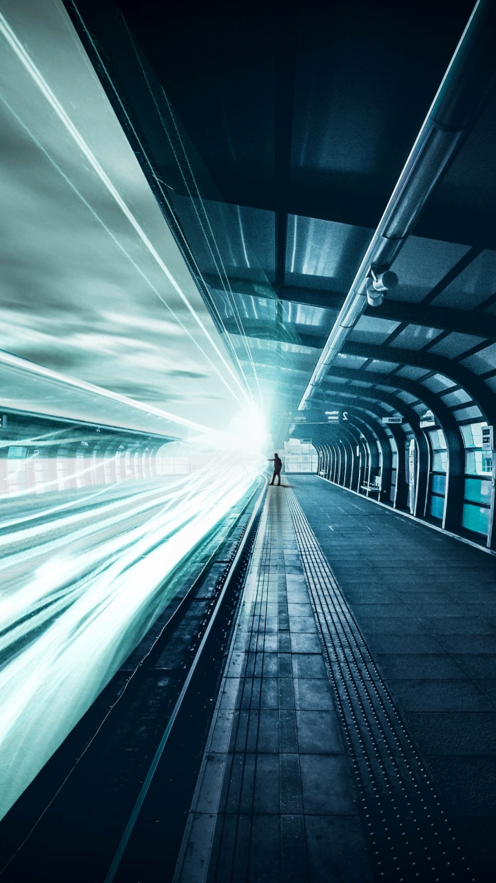 Обои поезд, электричество, линия, параллель, полутона и оттенки в разрешении 720x1280