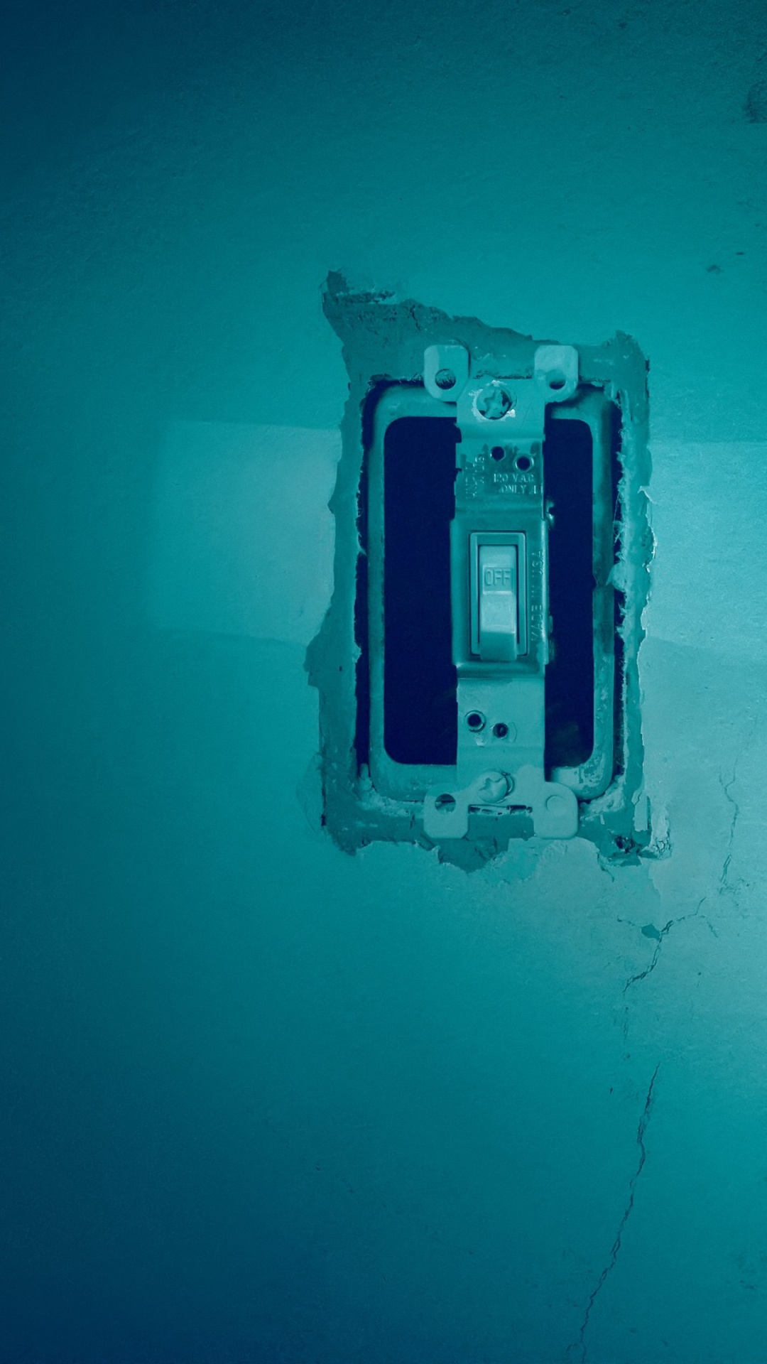 Обои Отбой, Диана, ПГ-13, драма, триллер в разрешении 1080x1920