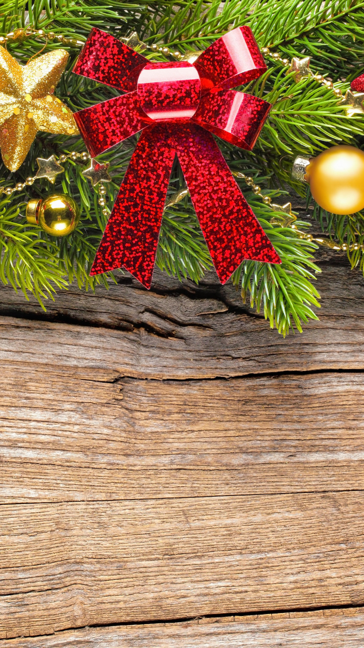 Обои Рождественский день, Новый год, Рождественские украшения, праздник, елка в разрешении 750x1334