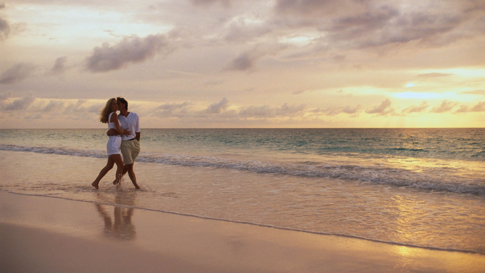 Обои пара, пляж, море, океан, отпуск в разрешении 1920x1080