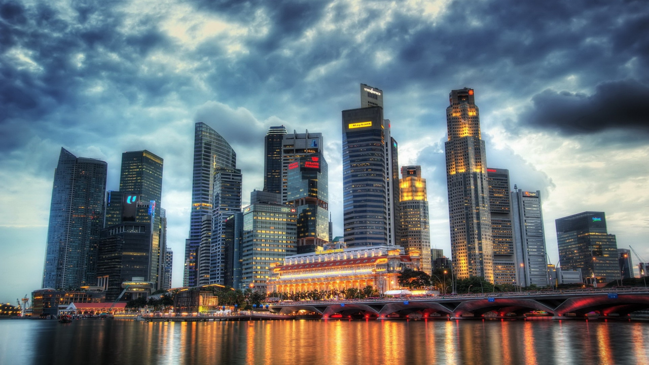 Обои городской пейзаж, небоскреб, городской район, отражение, столичная область в разрешении 1280x720