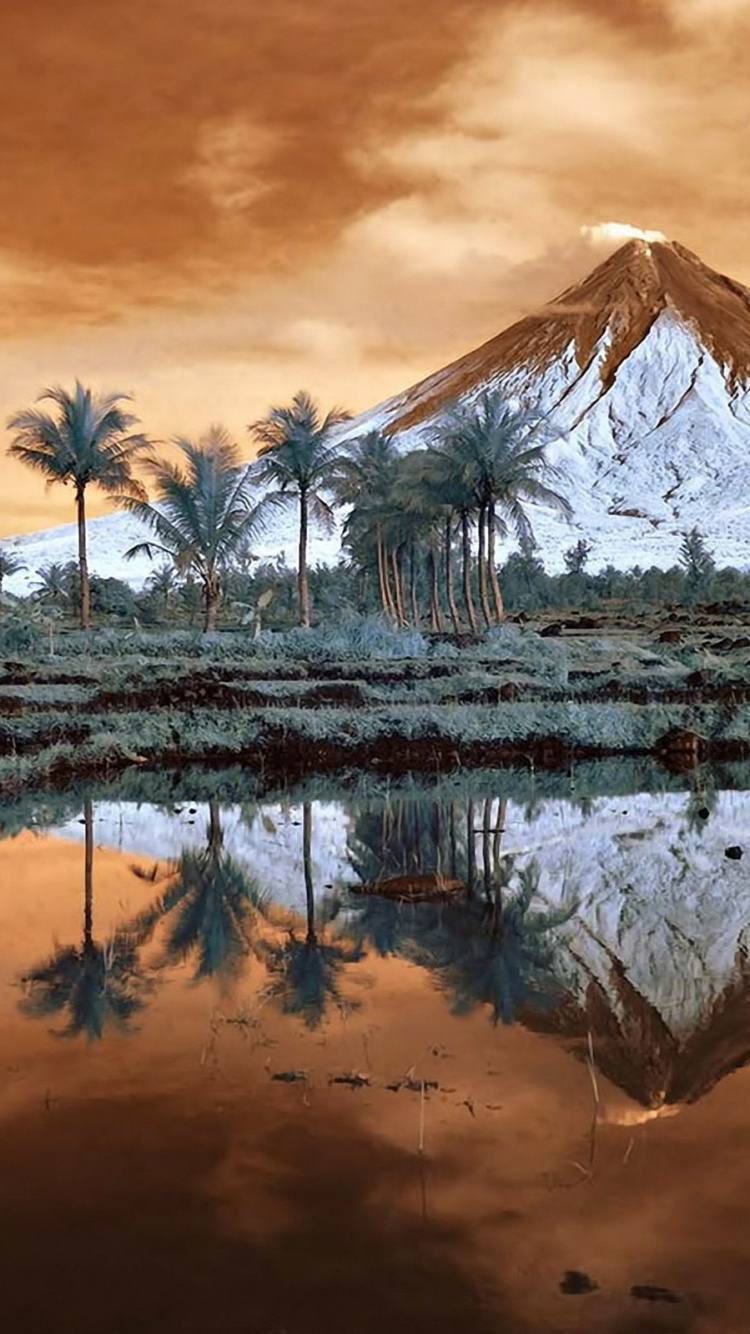 Обои вулкан, гора, отражение, природа, пейзаж в разрешении 750x1334
