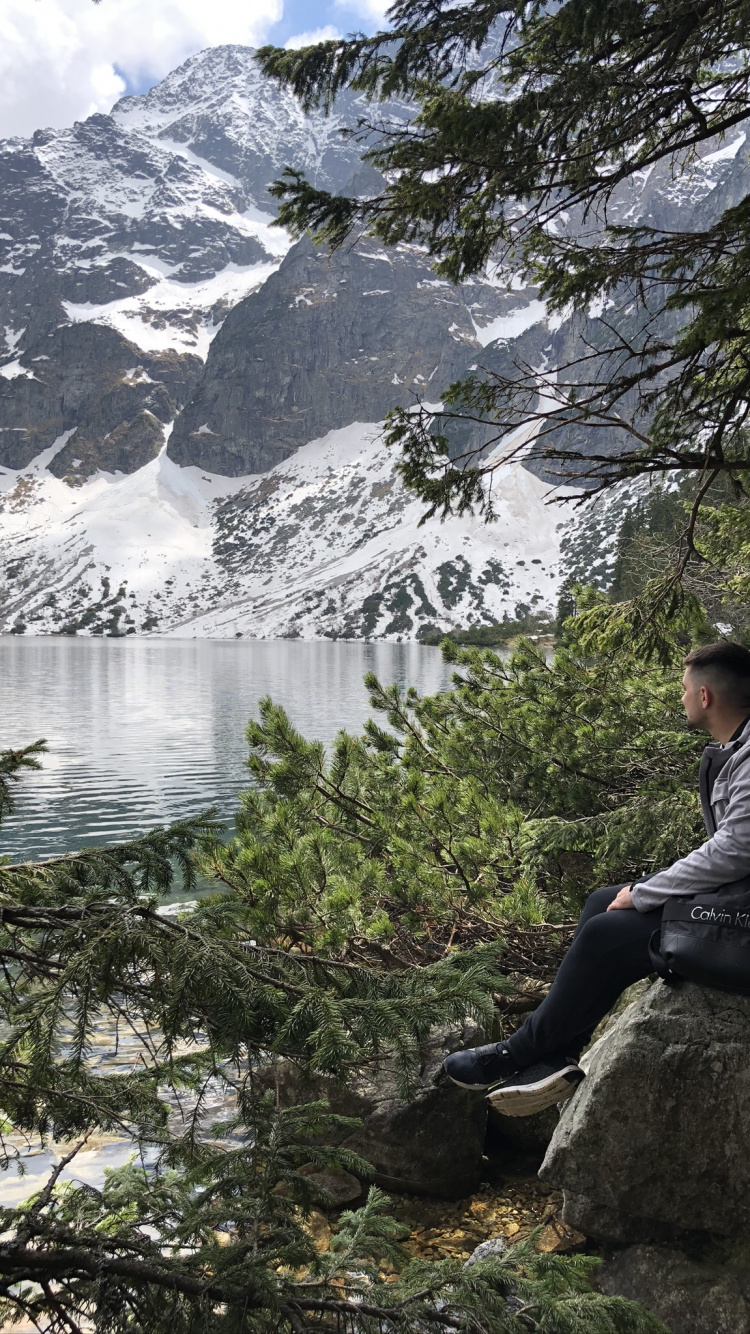 Обои морской глаз, горный рельеф, горный хребет, нагорье, гора в разрешении 750x1334