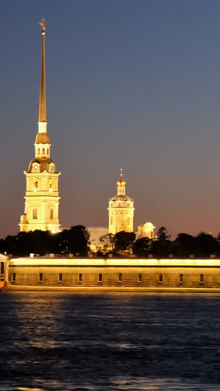 Обои ориентир, вечер, вышка, ночь, город в разрешении 750x1334