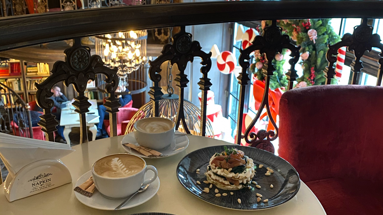 Обои поздний завтрак, освещение, Кулинария, посуда, пища в разрешении 1280x720