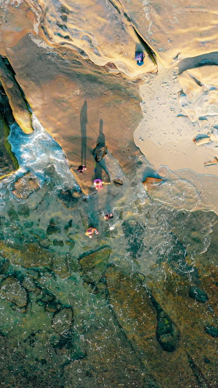 Обои рок, геология, вода, коренная порода, водоток в разрешении 750x1334