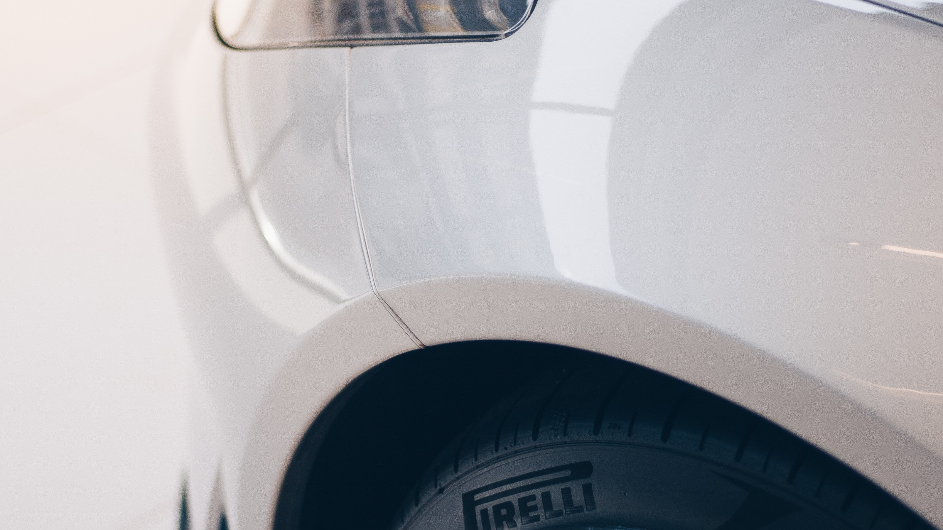 Обои шина, обод, белые, колесо, Литые диски в разрешении 1920x1080