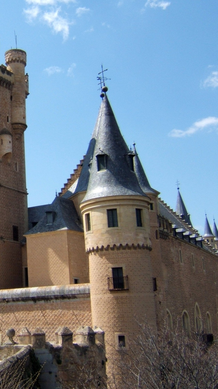 Обои замок, дворец, средневековая архитектура, здание, историческое место в разрешении 750x1334