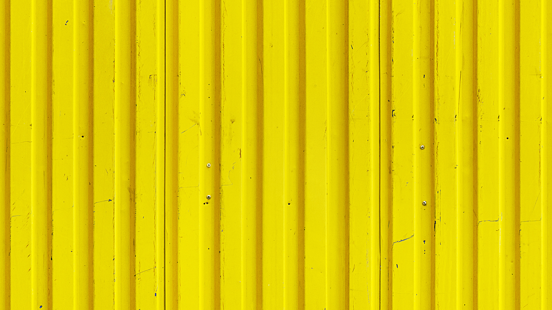 Обои металл, желтый, линия, древесина, лак в разрешении 1920x1080