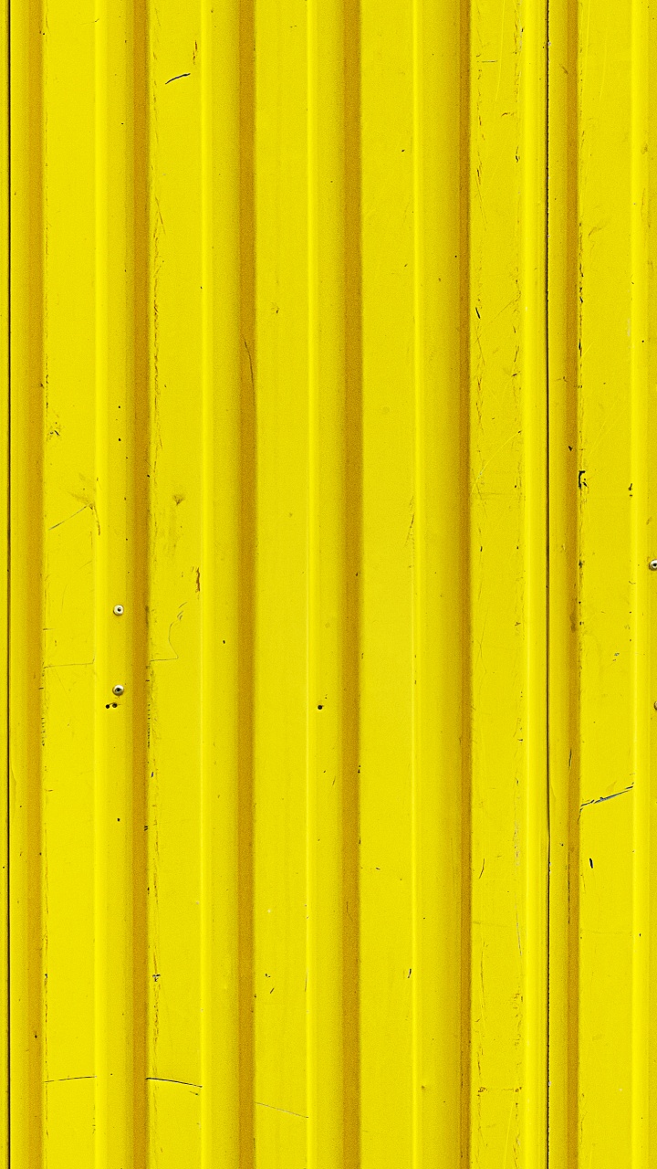 Обои металл, желтый, линия, древесина, лак в разрешении 720x1280