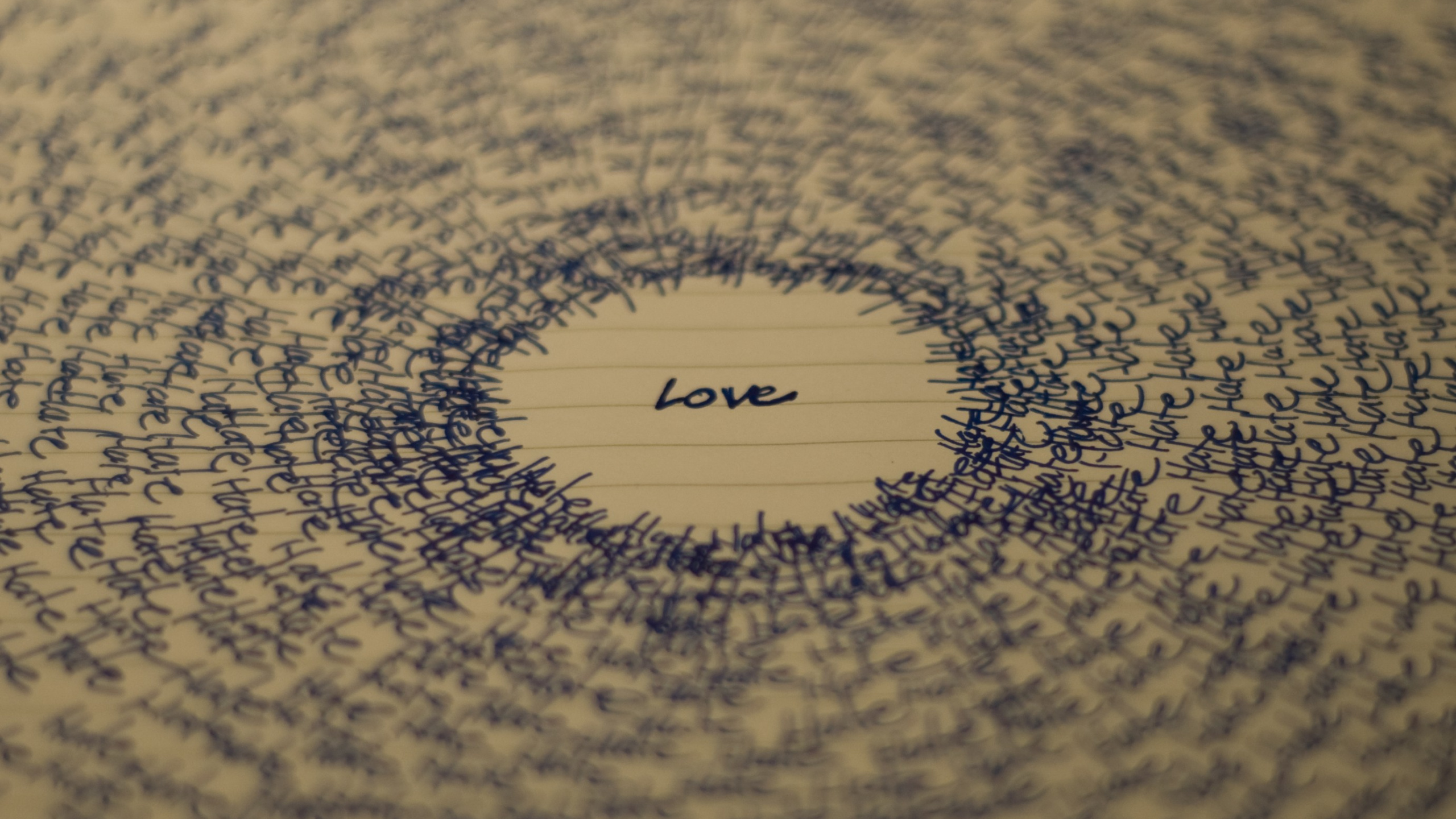 Обои любовь-ненависть, ненависть, круг, древесина, дерево в разрешении 2560x1440