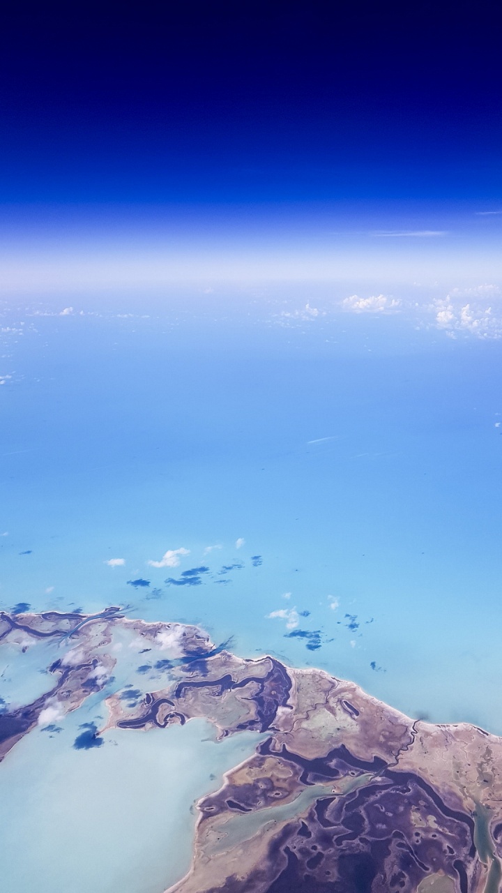 Обои земля, вода, космос, гидроресурсы, атмосфера в разрешении 720x1280