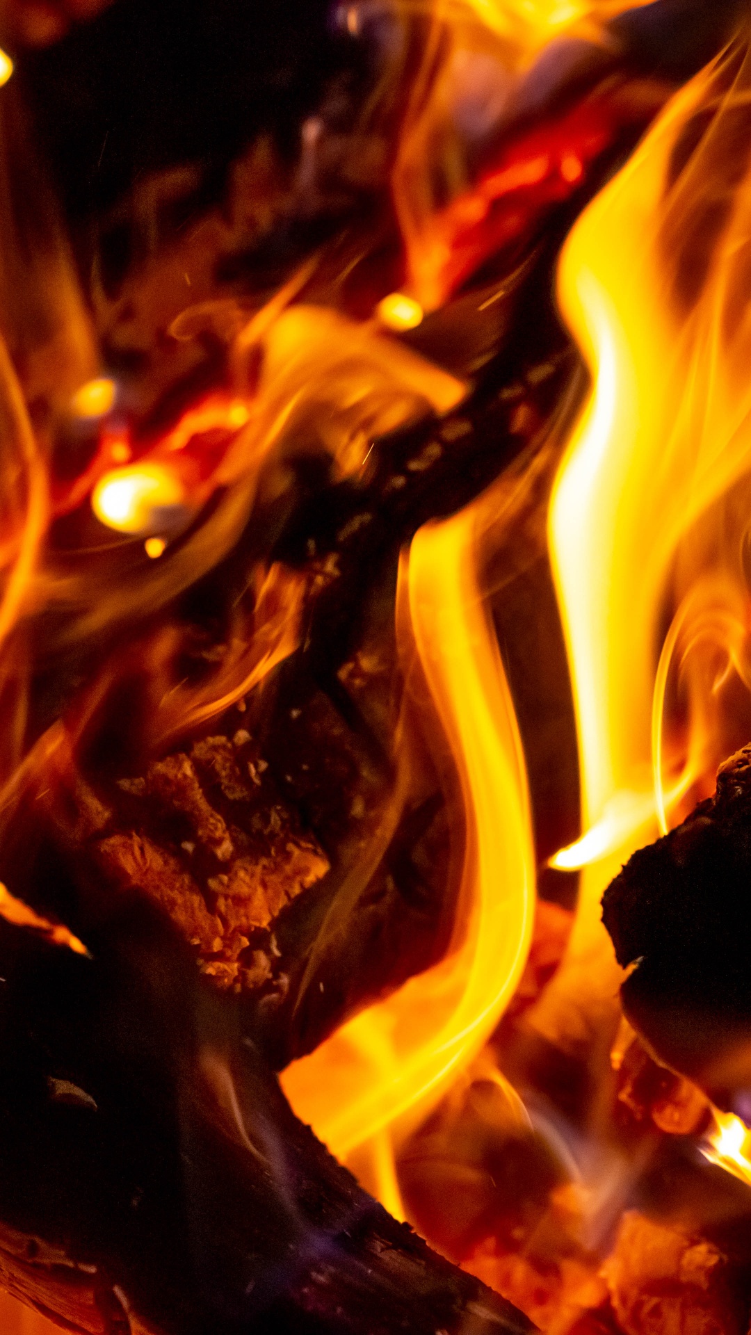 Обои огонь, пламя, тепло, Апельсин, костер в разрешении 1080x1920