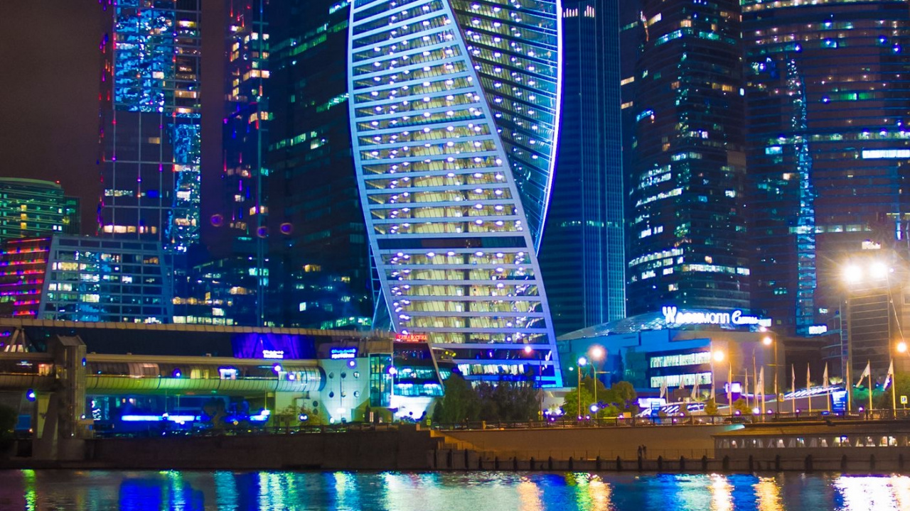 Обои небоскреб, Москва, вода, здание, синий в разрешении 1280x720