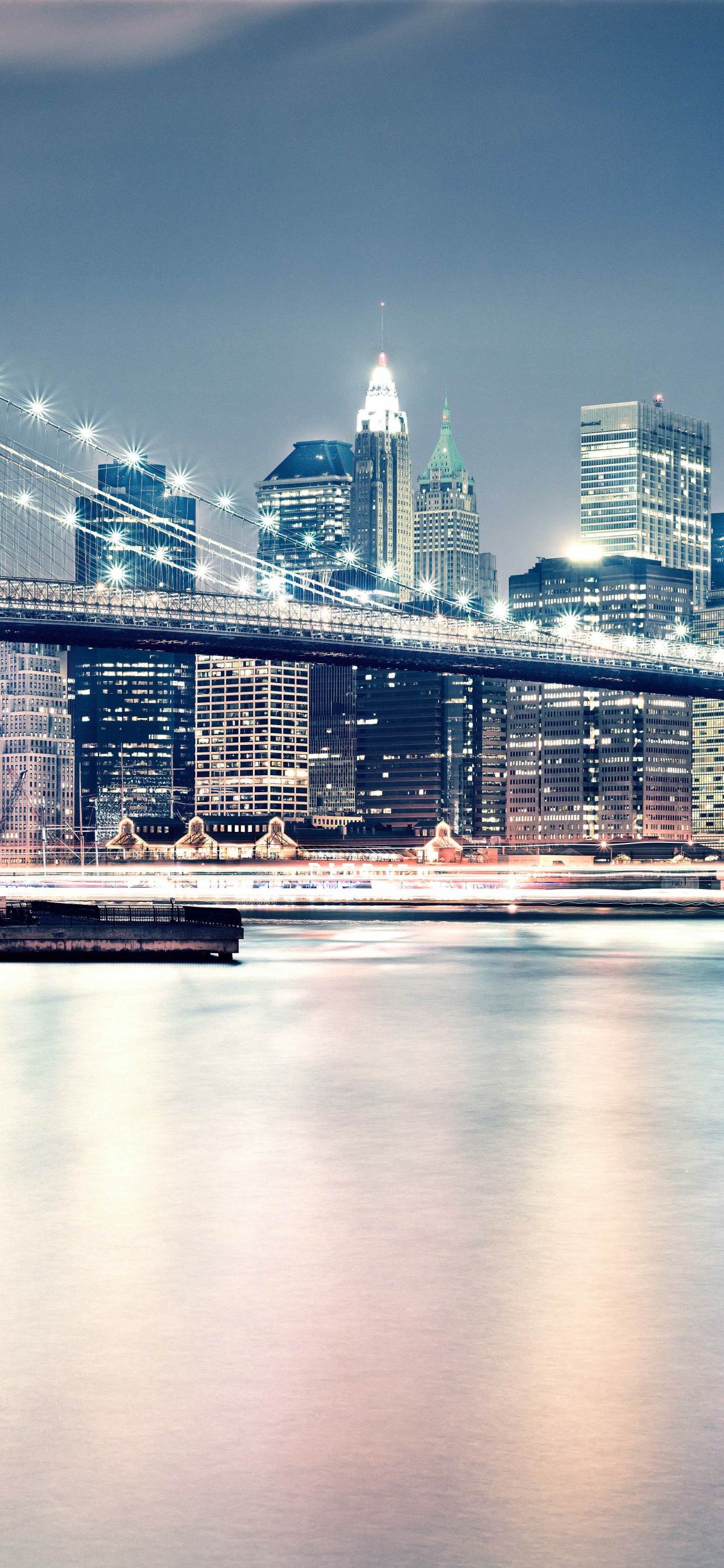 Обои Бруклинский мост, городской пейзаж, город, отражение, линия горизонта в разрешении 1242x2688