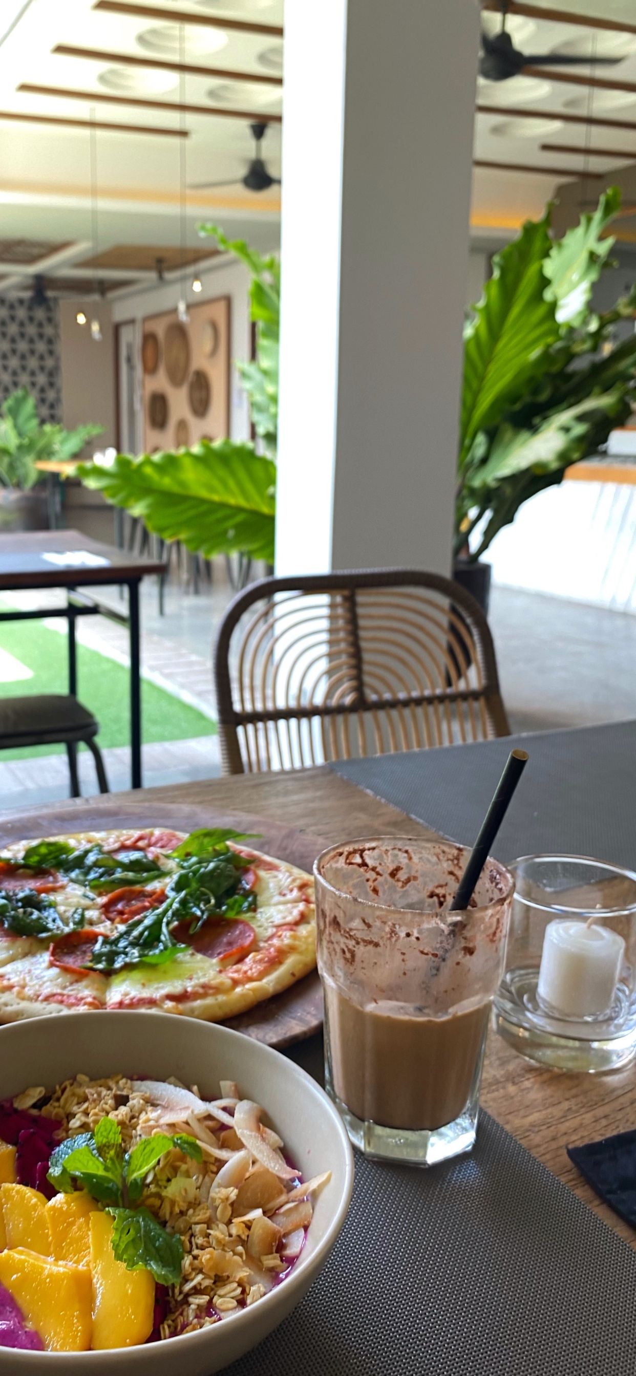 Обои завтрак, пища, Кулинария, таблица, мебель в разрешении 1242x2688