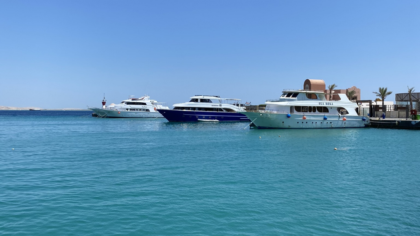 Обои море, картографический ящик, судно, вода, гидроресурсы в разрешении 1366x768