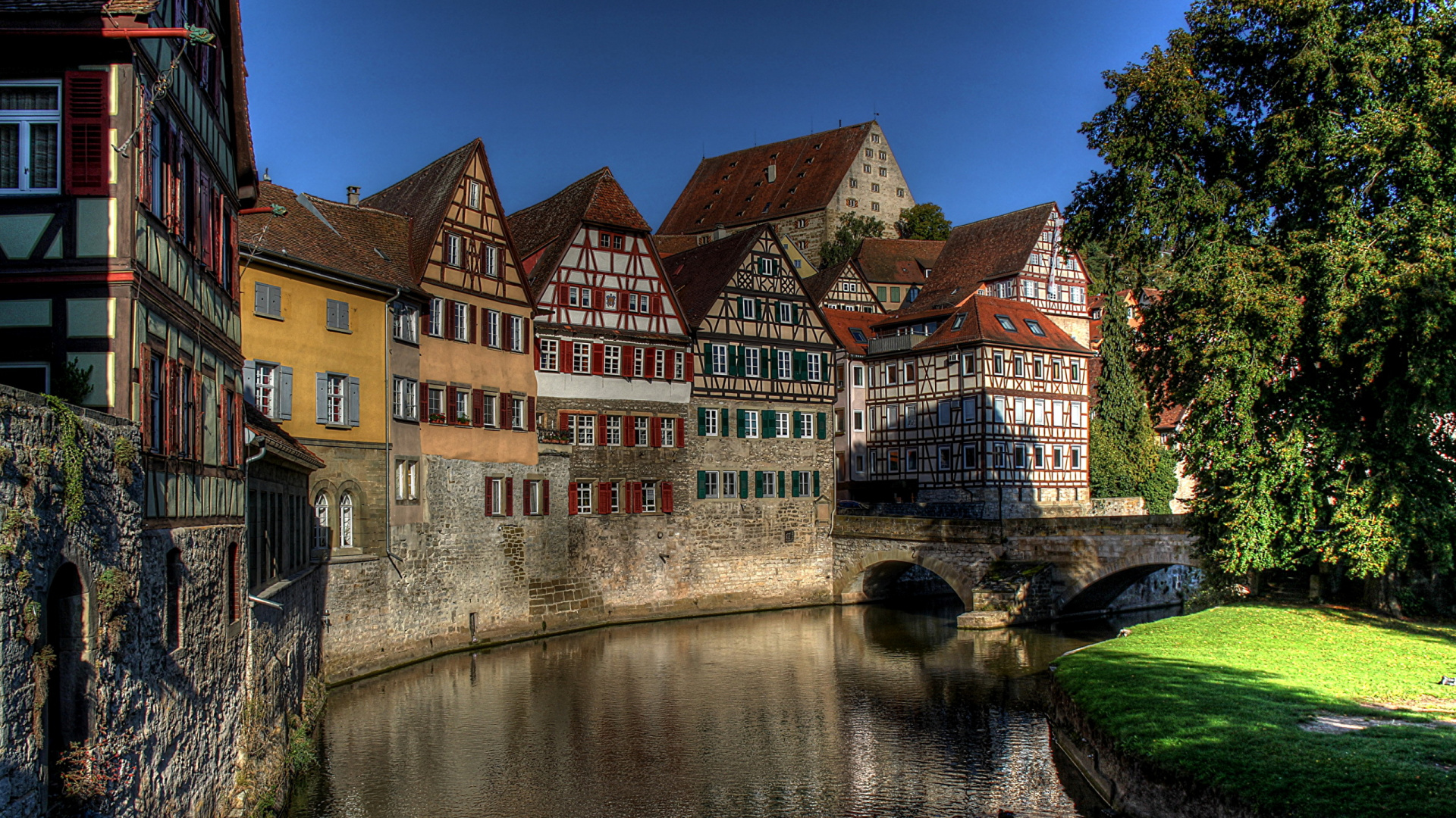 Обои центр schwbisch зале Дома, Хаус, здание, вода, водный путь в разрешении 1920x1080