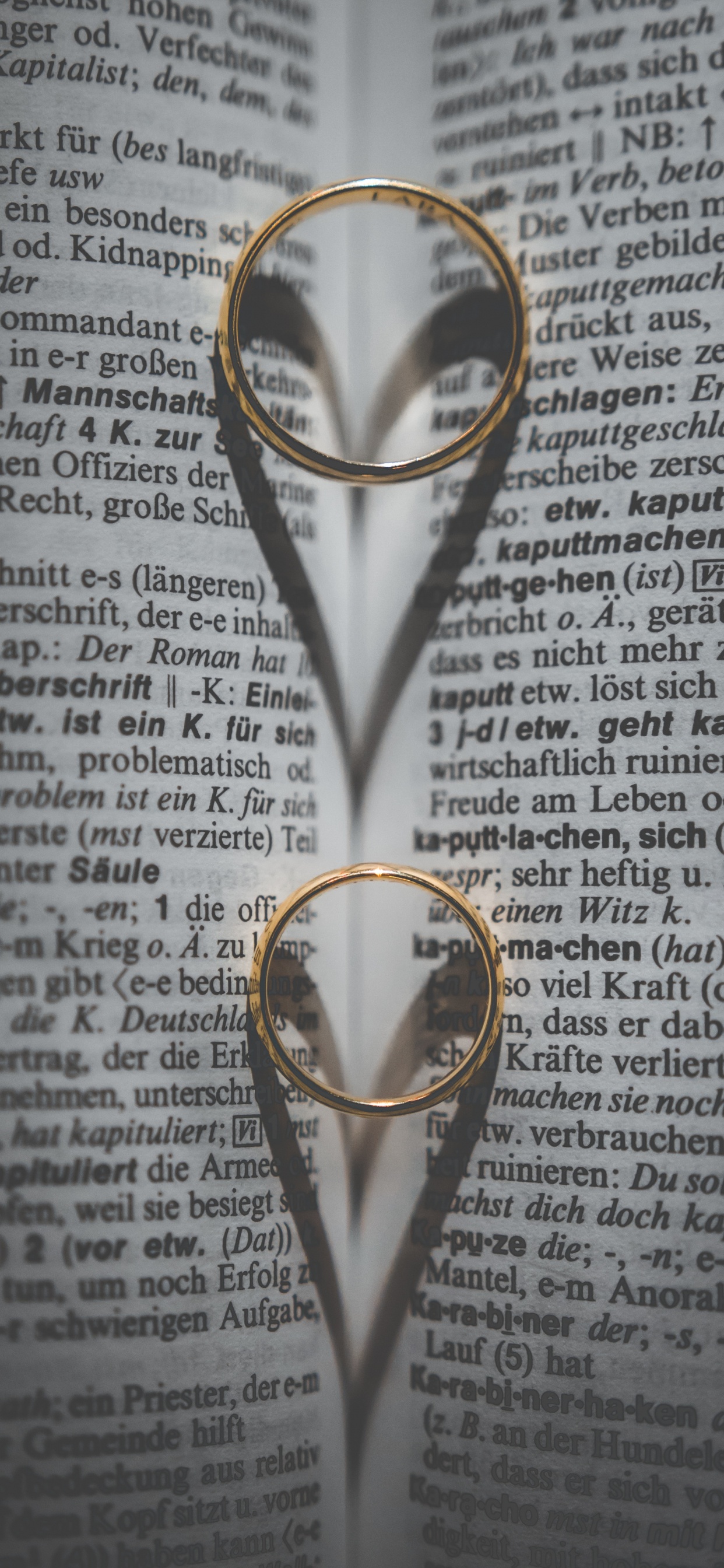 Обои кольцо, обручальное кольцо, свадьба, текст, брак в разрешении 1242x2688