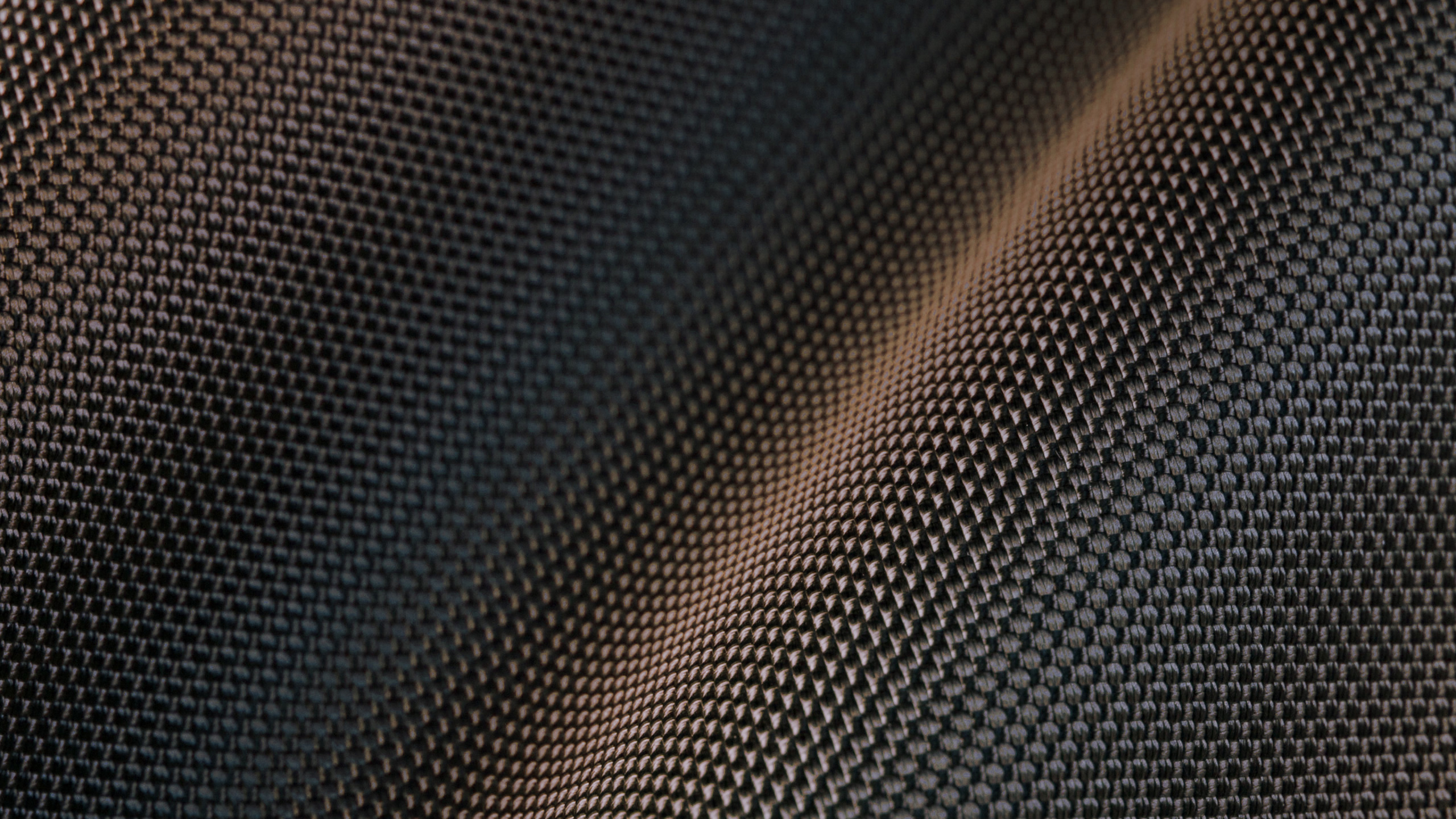 Обои черный, узор, металл, углерод, ячейка в разрешении 2560x1440