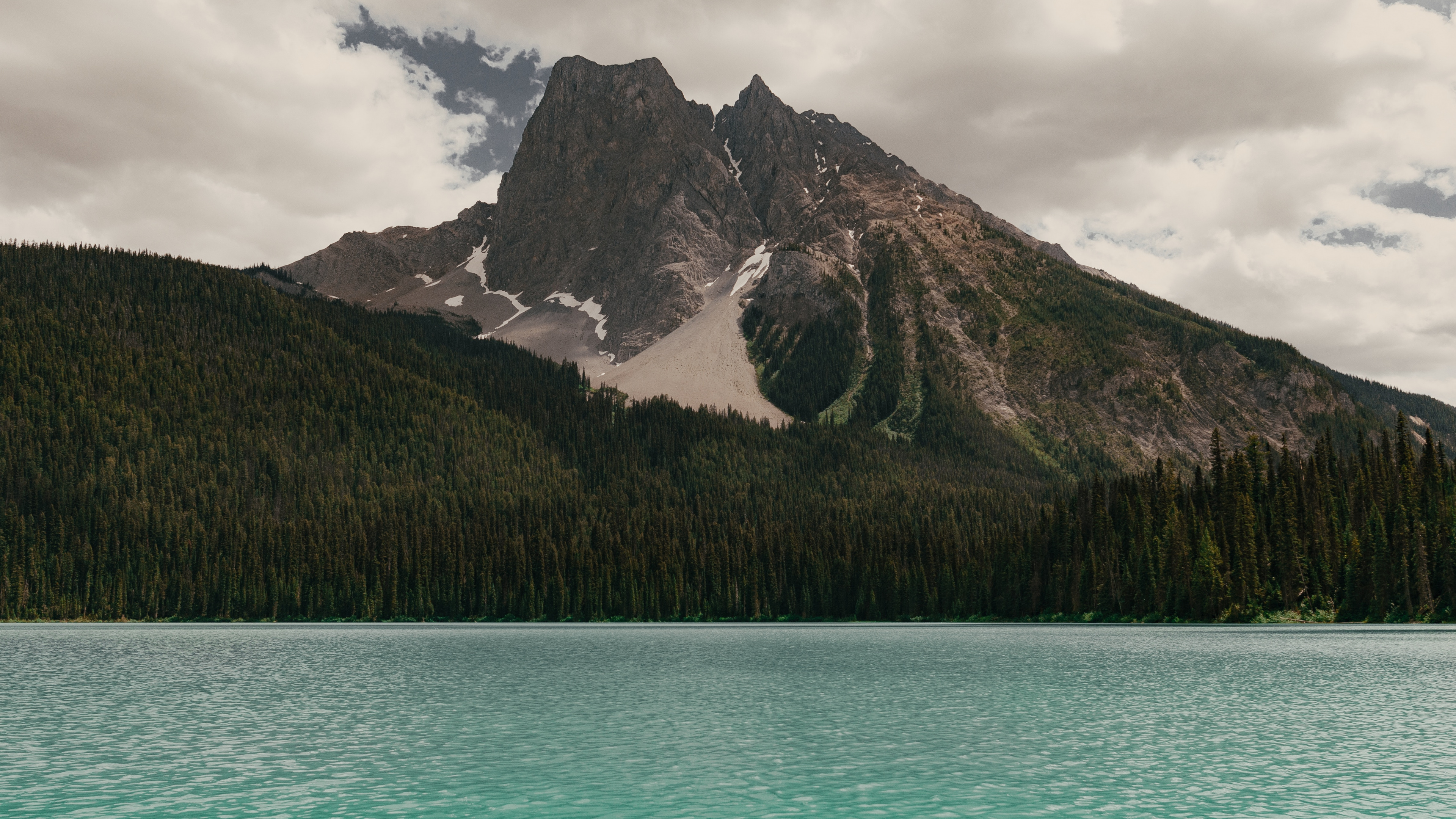 Обои гора, горный хребет, горный рельеф, водоем, природа в разрешении 3840x2160