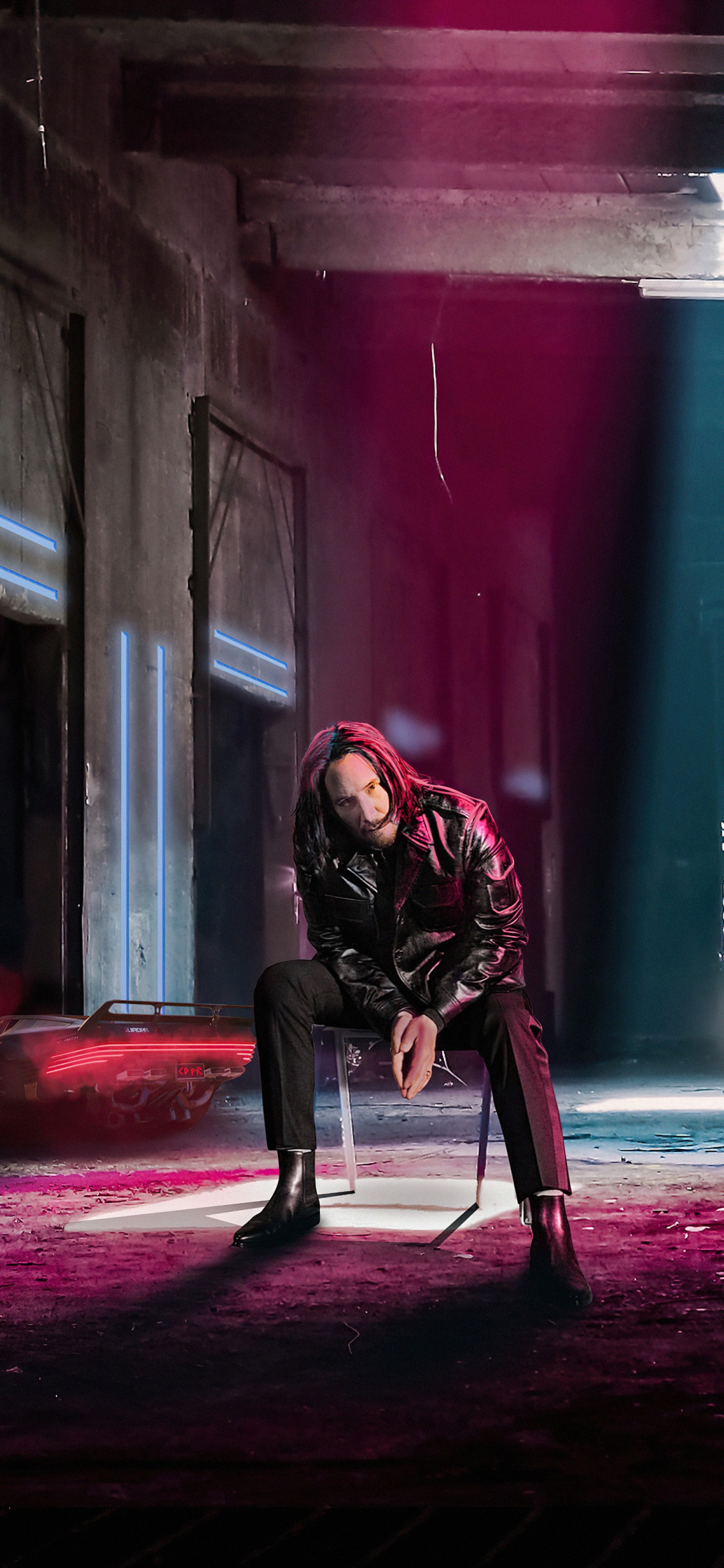 Обои городской автомобиль, колесо, капюшон, шина, легковые автомобили в разрешении 1125x2436