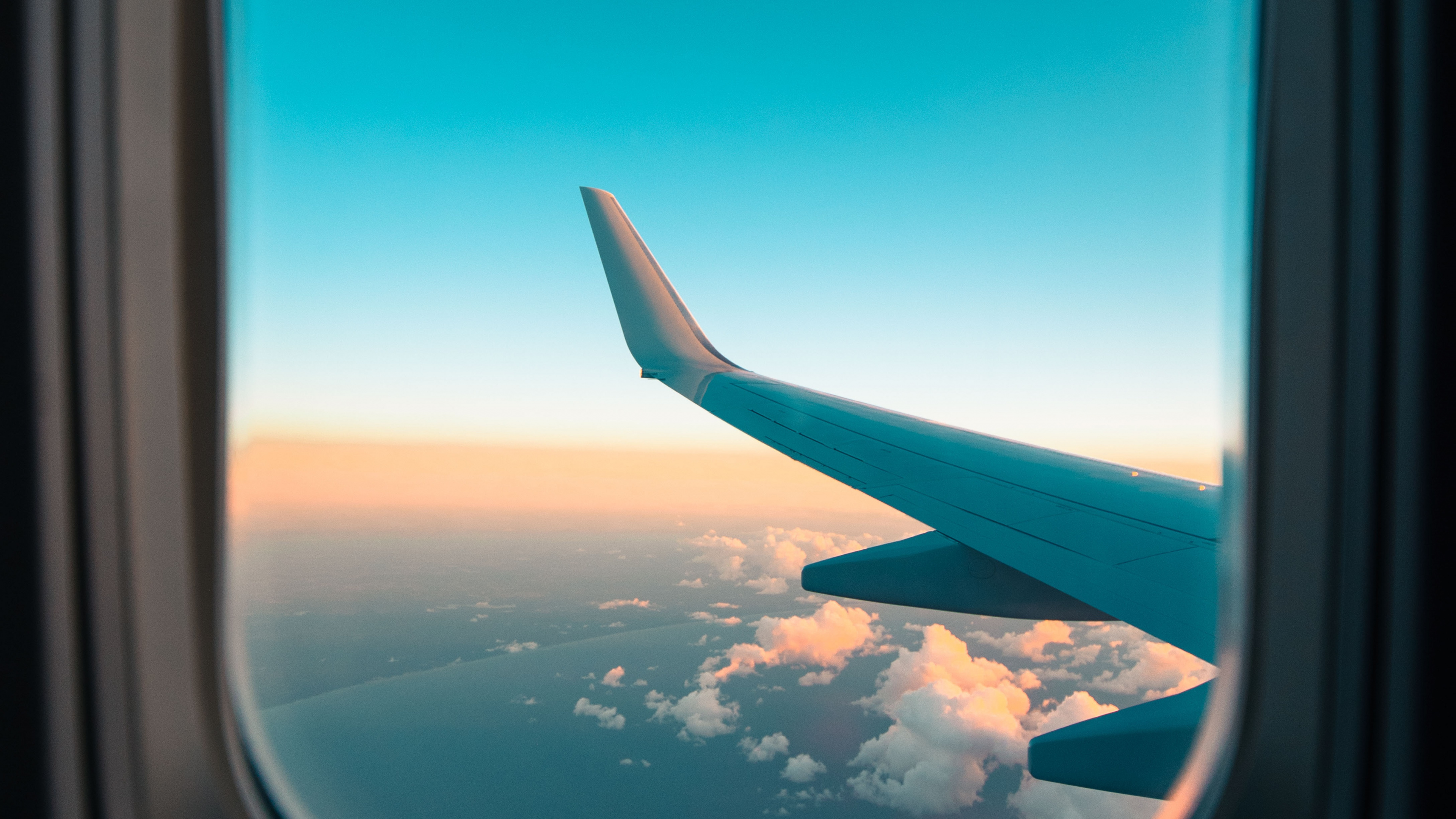 Обои воздушное путешествие, крыло, горизонт, авиалайнер, окно в разрешении 3840x2160