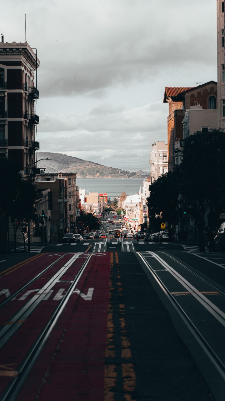 Обои Сан Франциско, облако, здание, дорожное покрытие, асфальт в разрешении 720x1280