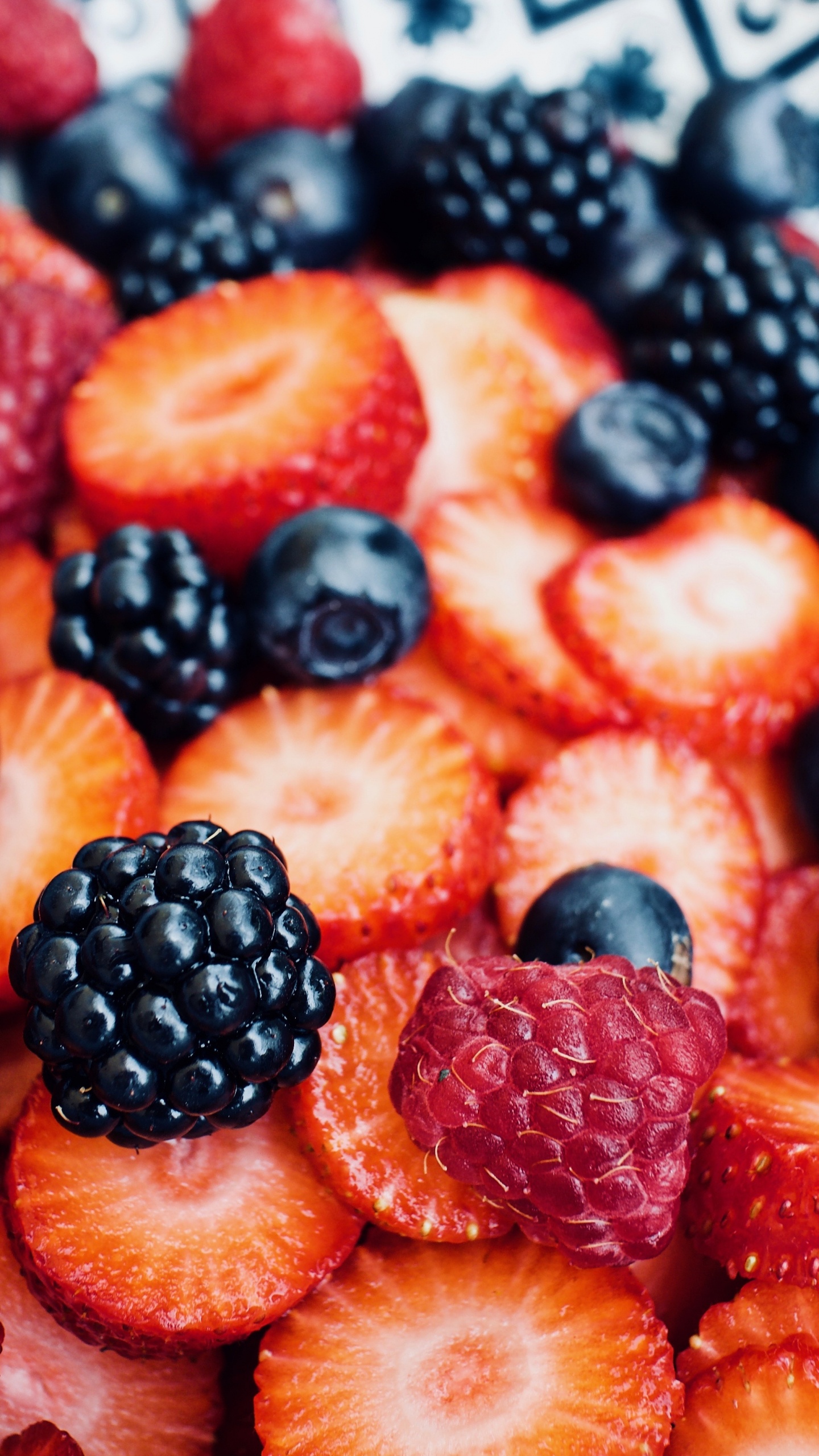 Обои ягоды, Blackberry, фрукты, природные продукты, пища в разрешении 1440x2560