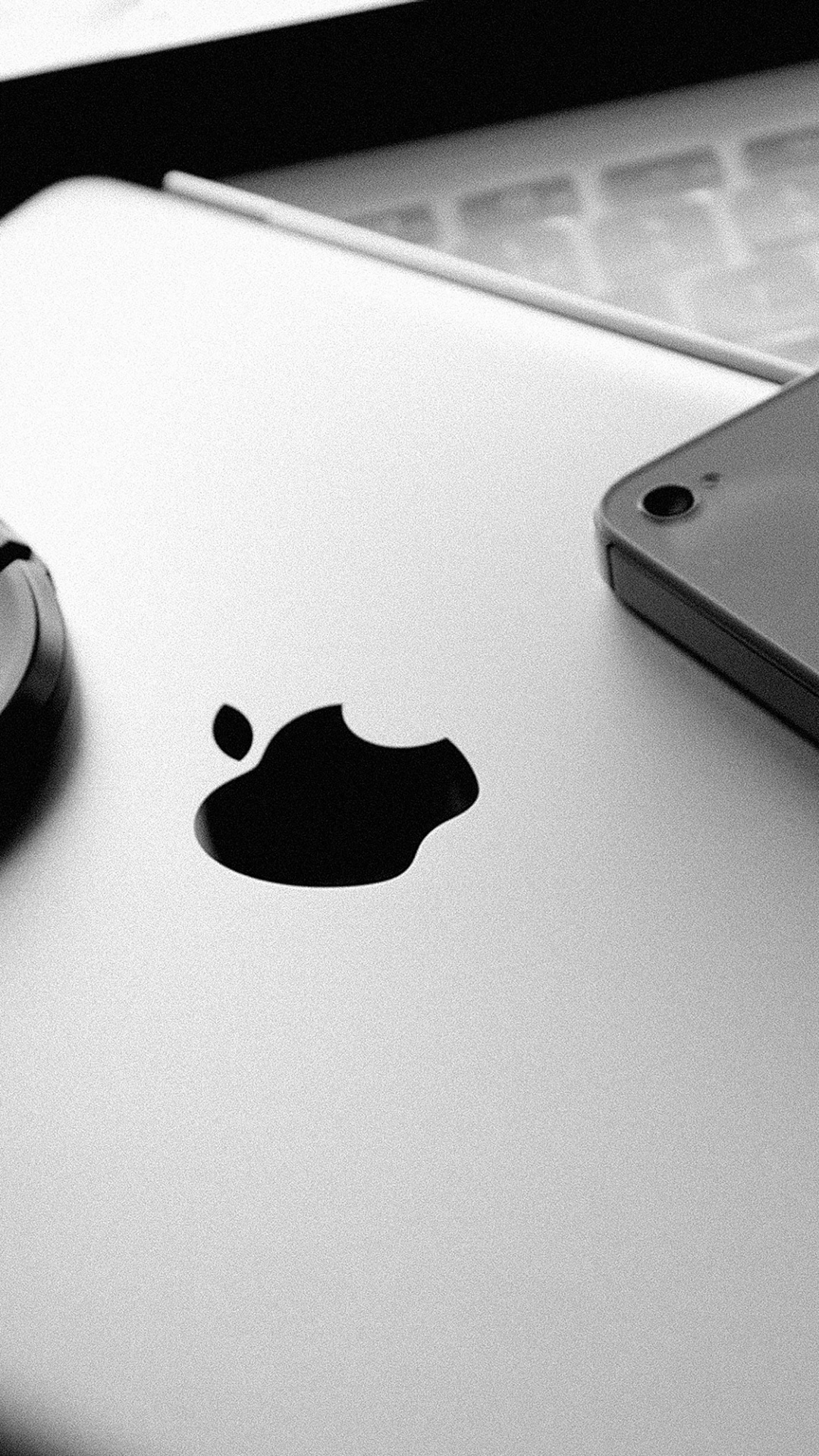 Обои apple, белые, черный, электронное устройство, гаджет в разрешении 1080x1920