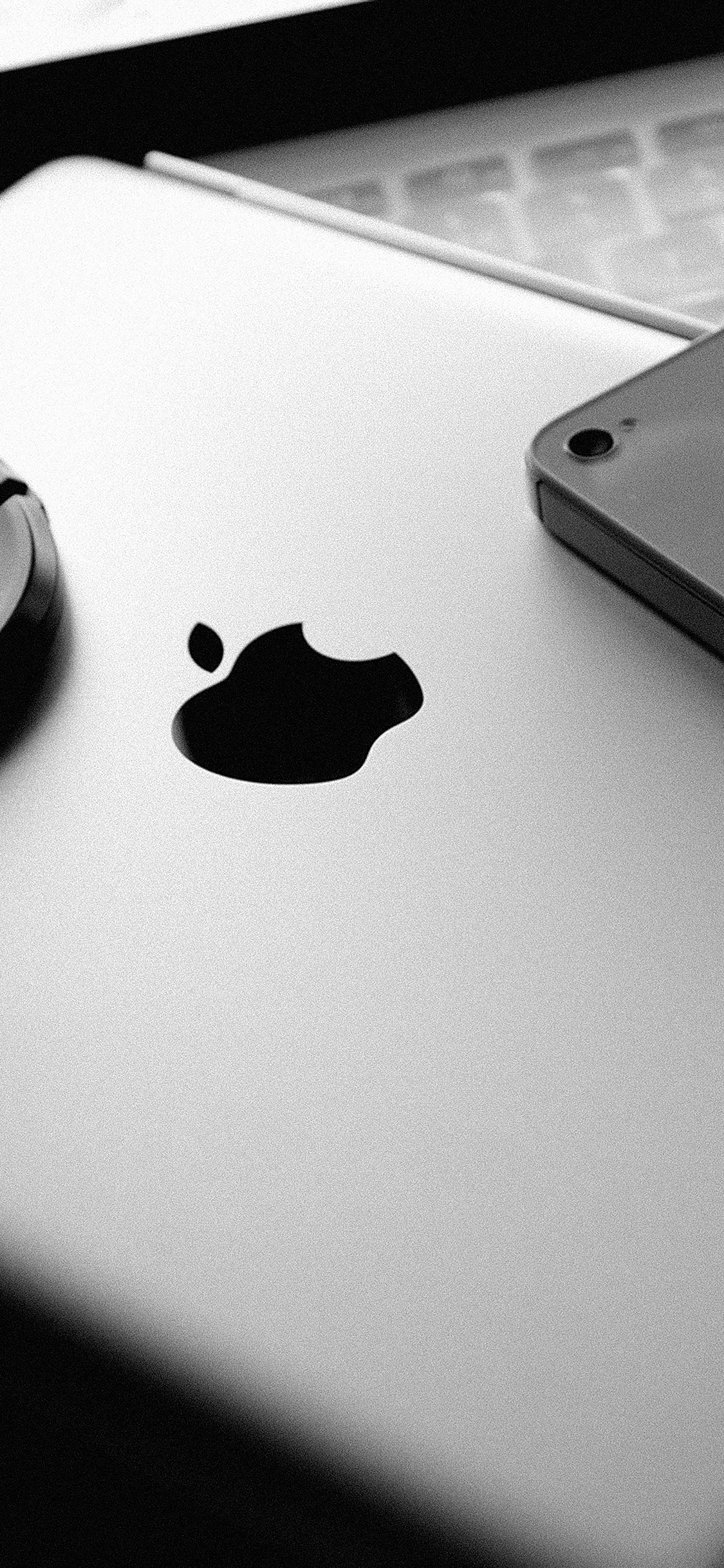 Обои apple, белые, черный, электронное устройство, гаджет в разрешении 1125x2436