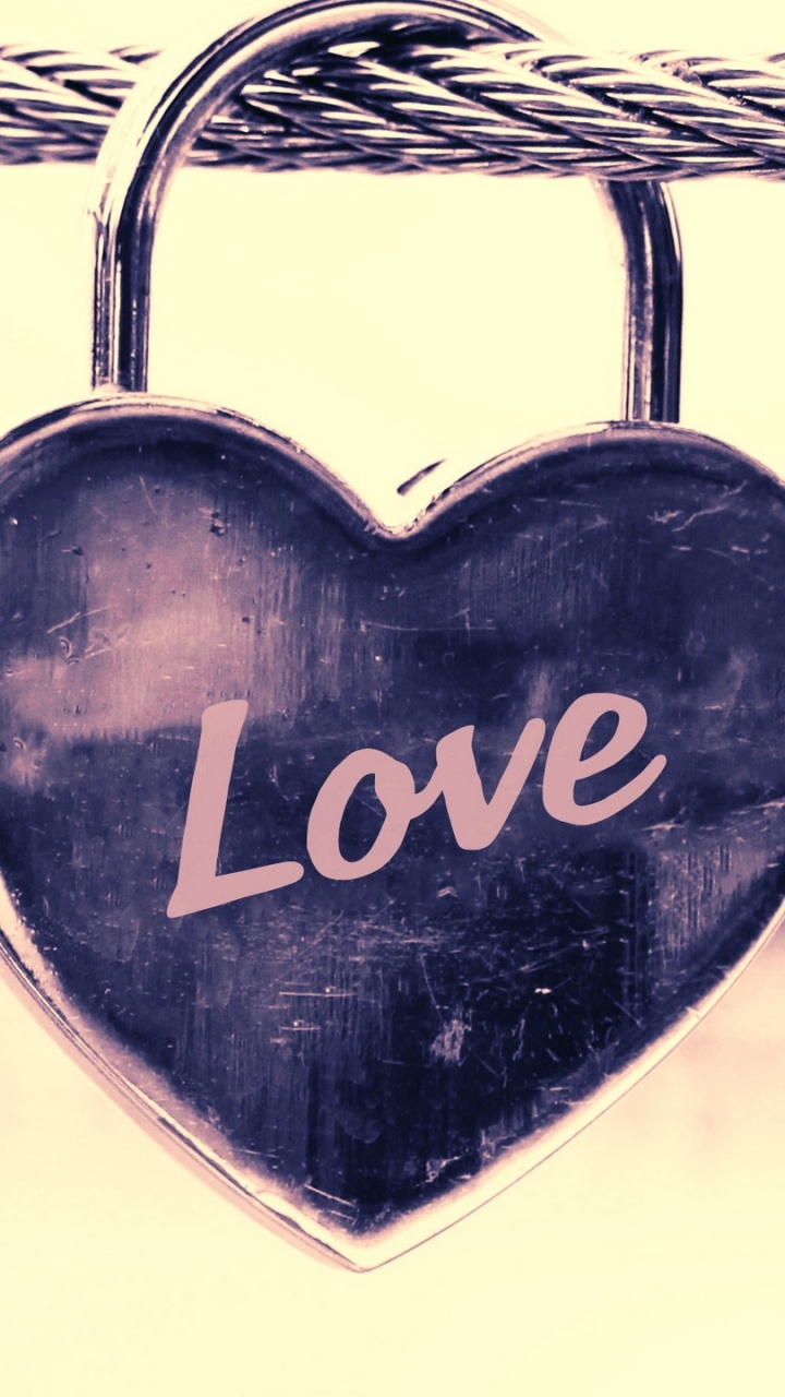 Обои замок навесной, сердце, любовь, медальон, кулон в разрешении 720x1280