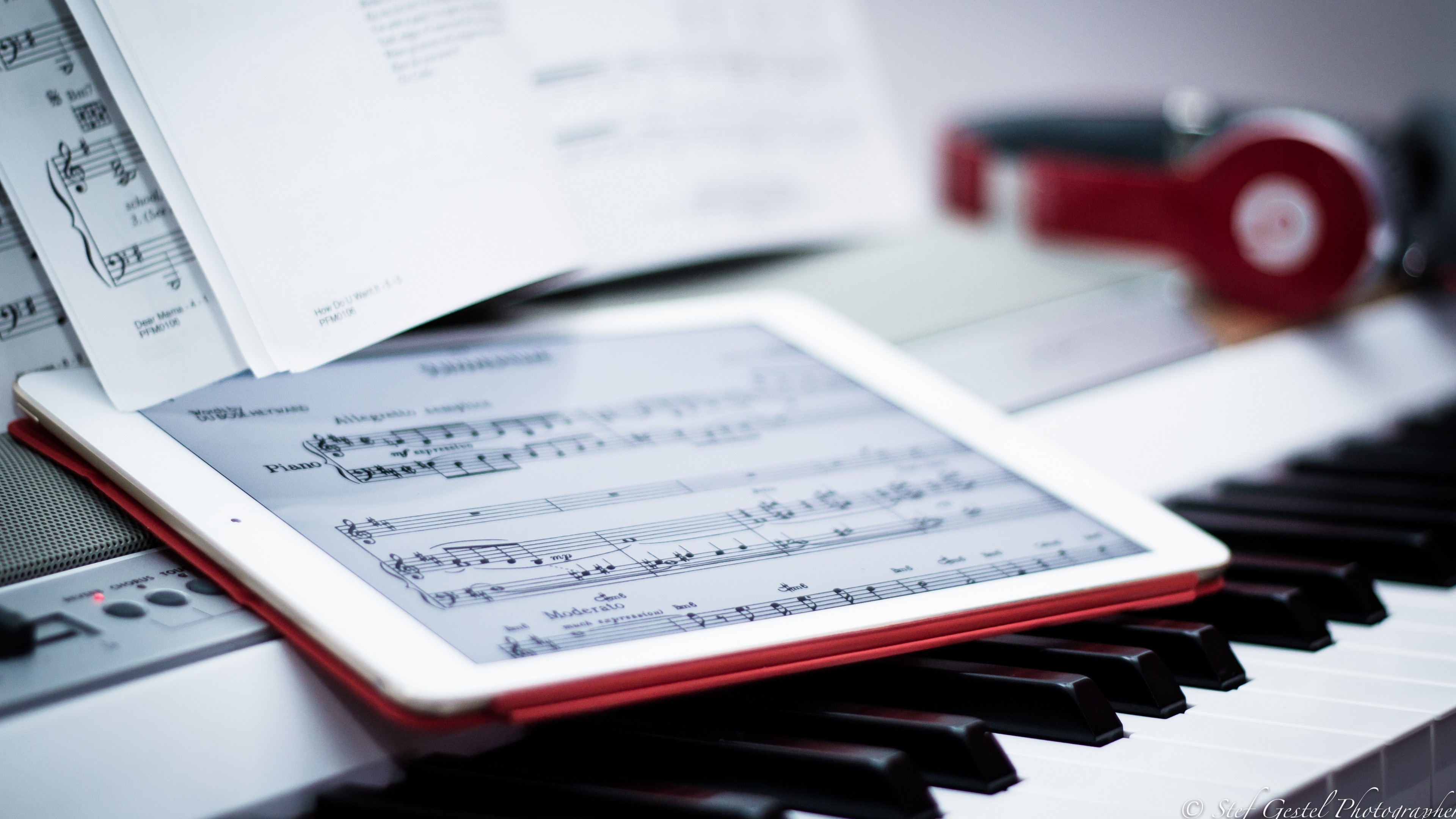 Обои технологии, электронное устройство, цифровое пианино, электронный инструмент, фортепьяно в разрешении 3840x2160