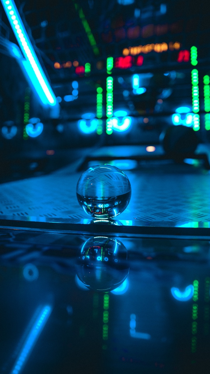 Обои синий, вода, зеленый, свет, электроника в разрешении 720x1280