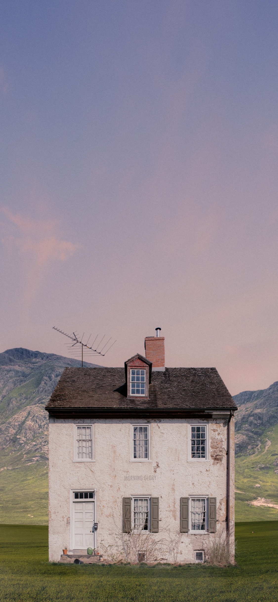 Обои Мануэль Майо, спутниковая станция, спотифай, Лирика, песня в разрешении 1125x2436