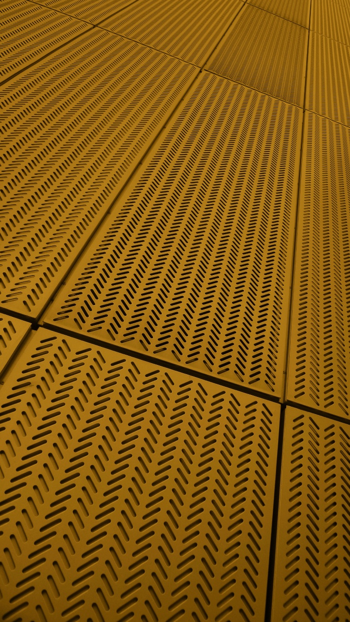 Обои поле, сталь, смартфон, таблица, миллиметр в разрешении 720x1280